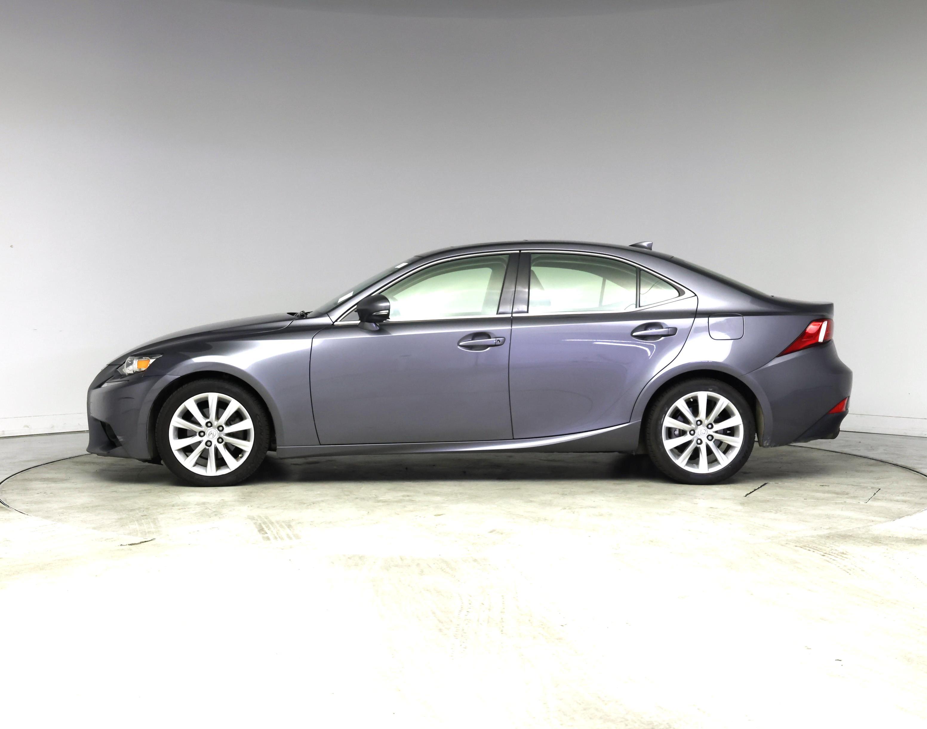 Thumbnail: 2014 Lexus IS - 3