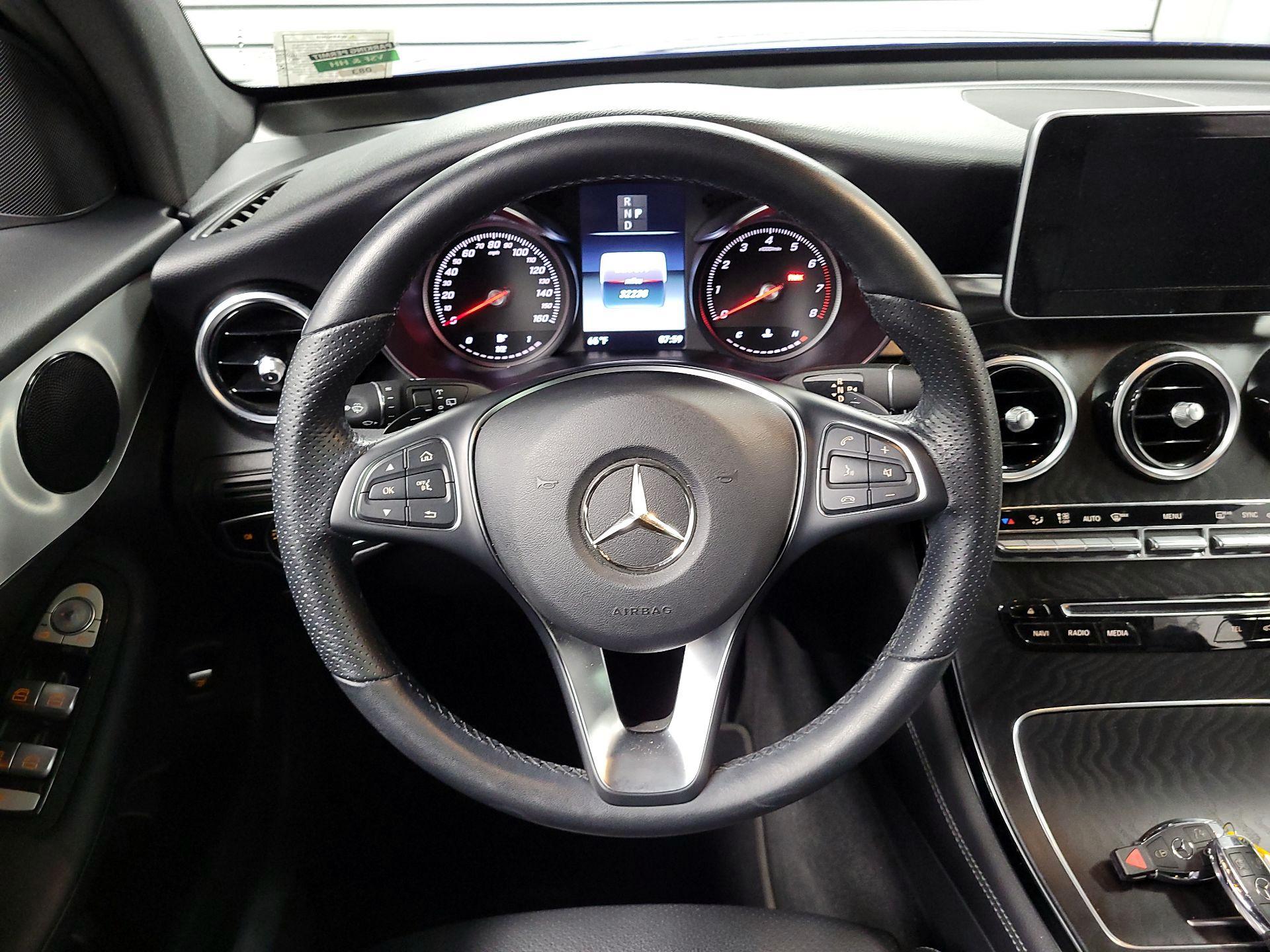 Thumbnail: 2019 Mercedes-Benz GLC - 10