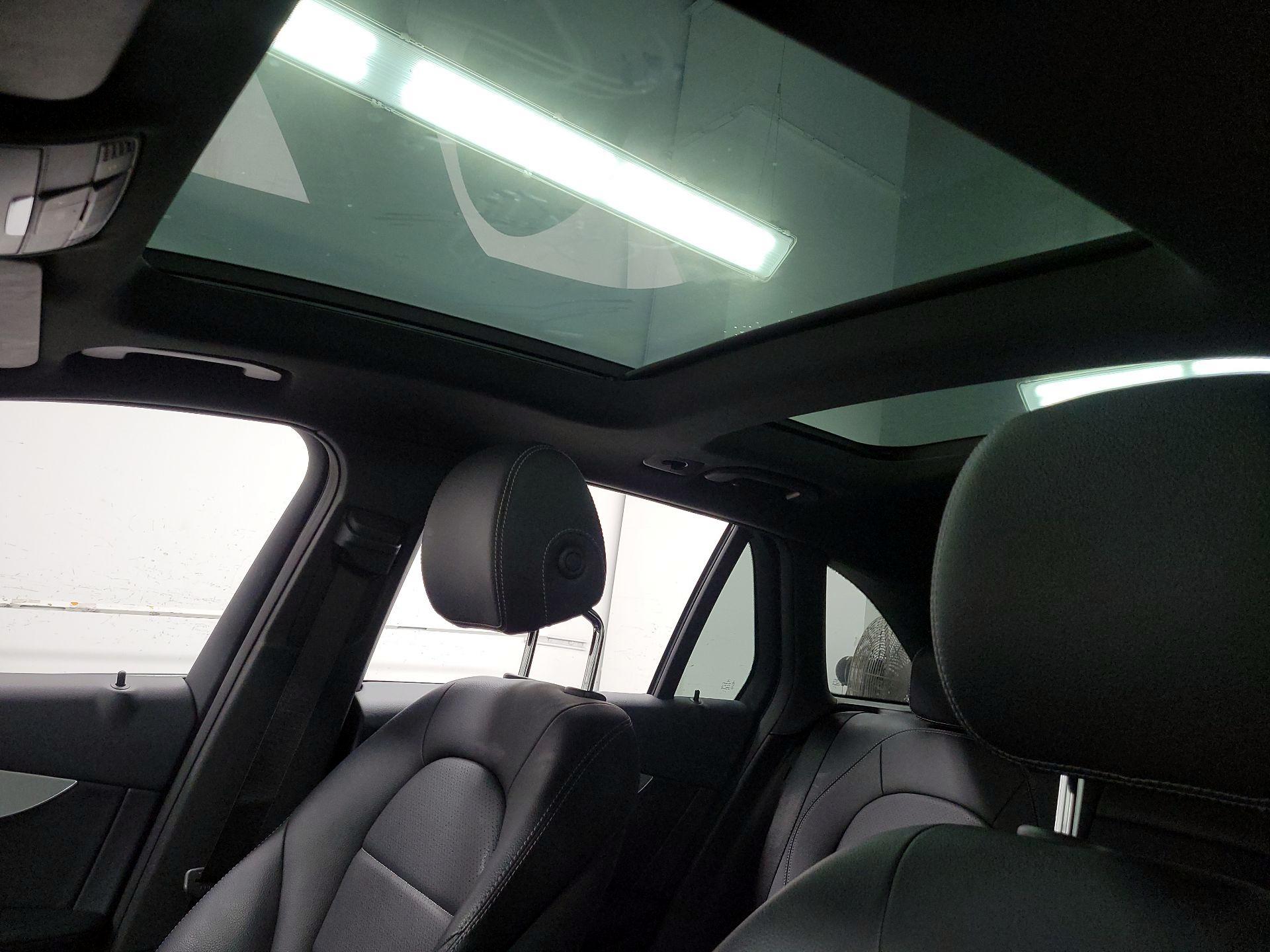 Thumbnail: 2019 Mercedes-Benz GLC - 18