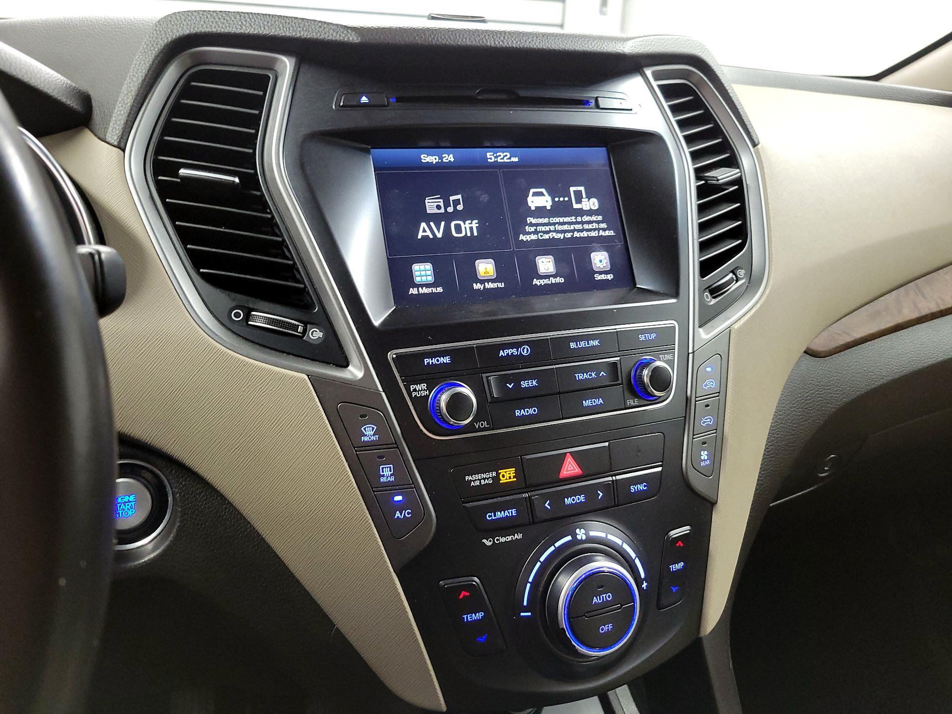 Thumbnail: 2017 Hyundai Santa Fe - 15
