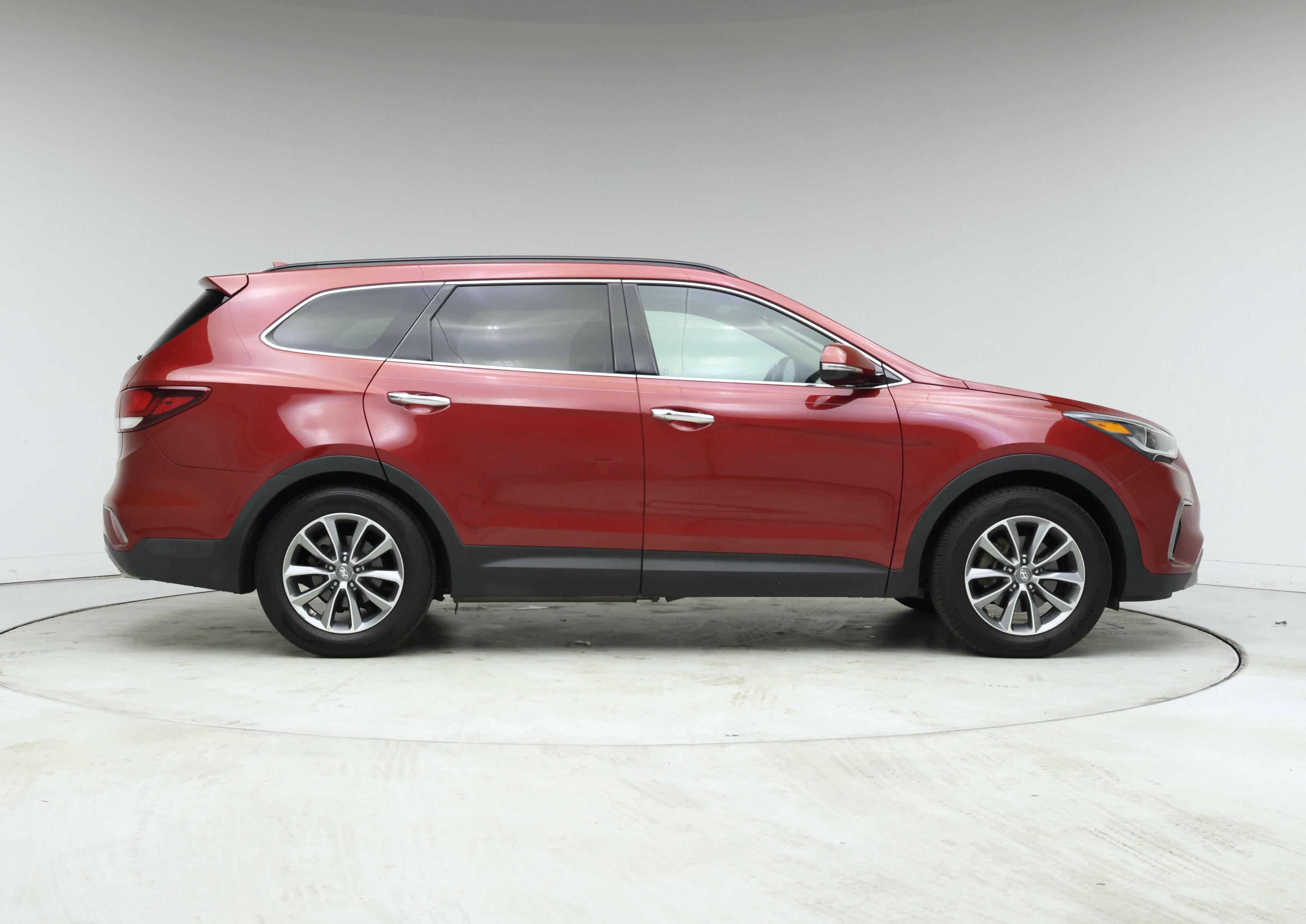Thumbnail: 2017 Hyundai Santa Fe - 7