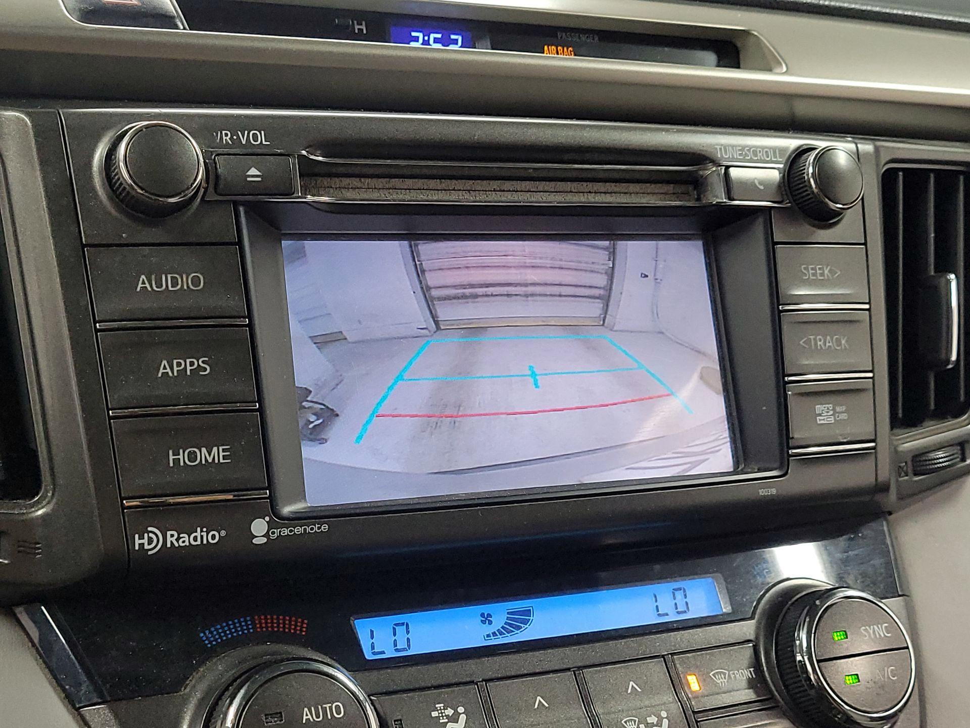 Thumbnail: 2015 Toyota RAV4 - 13
