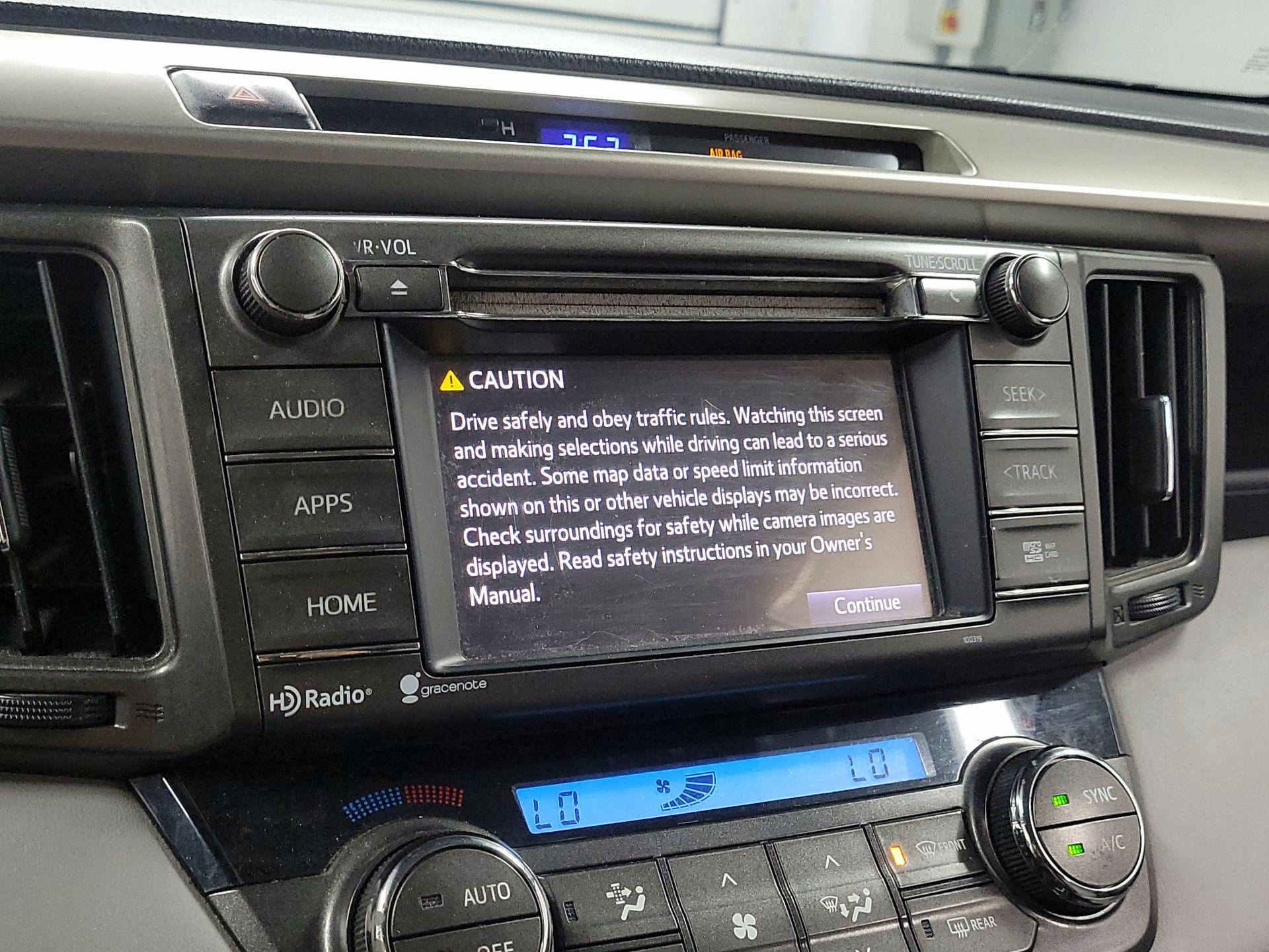 Thumbnail: 2015 Toyota RAV4 - 14