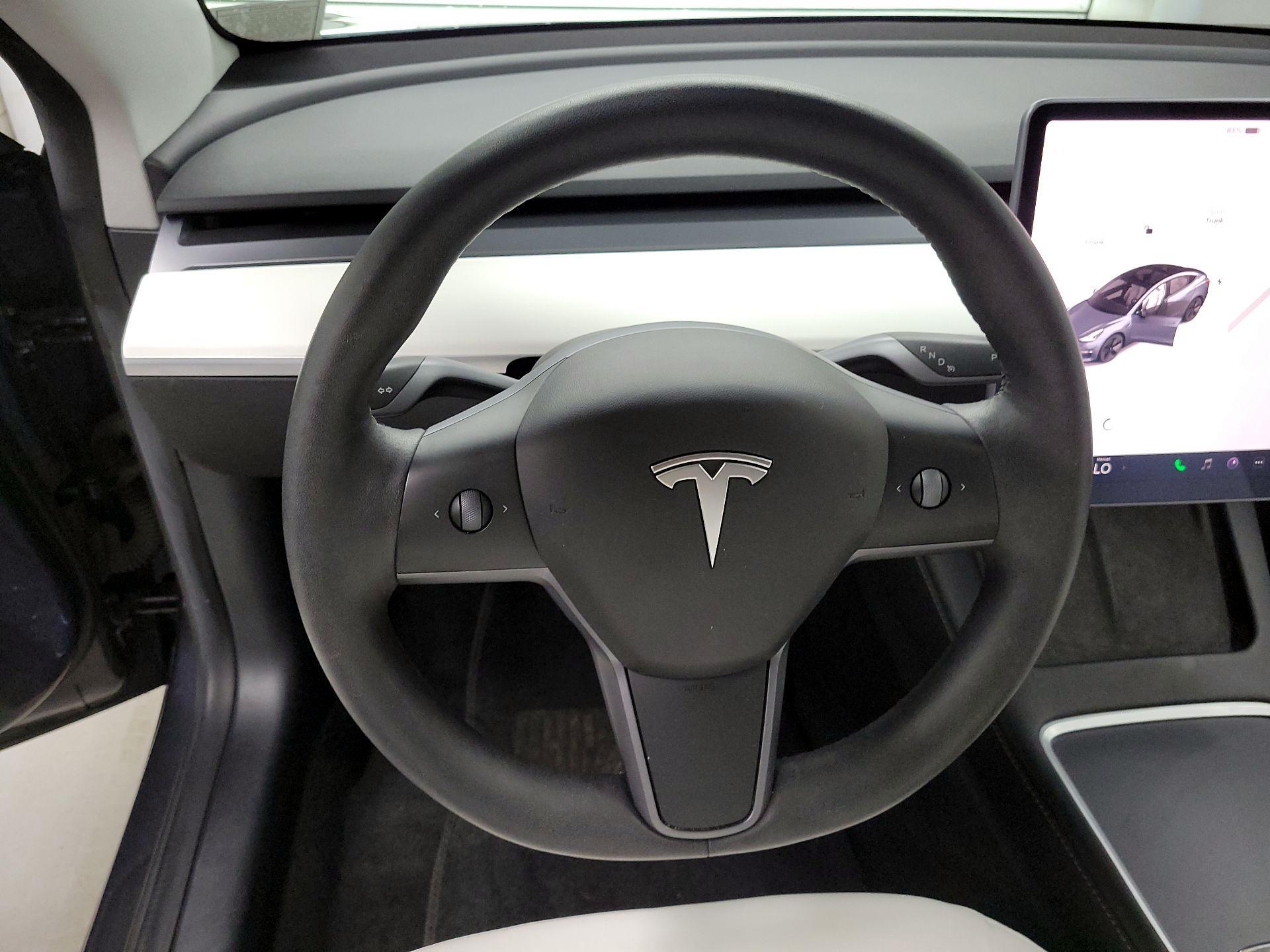 Thumbnail: 2021 Tesla Model 3 - 10