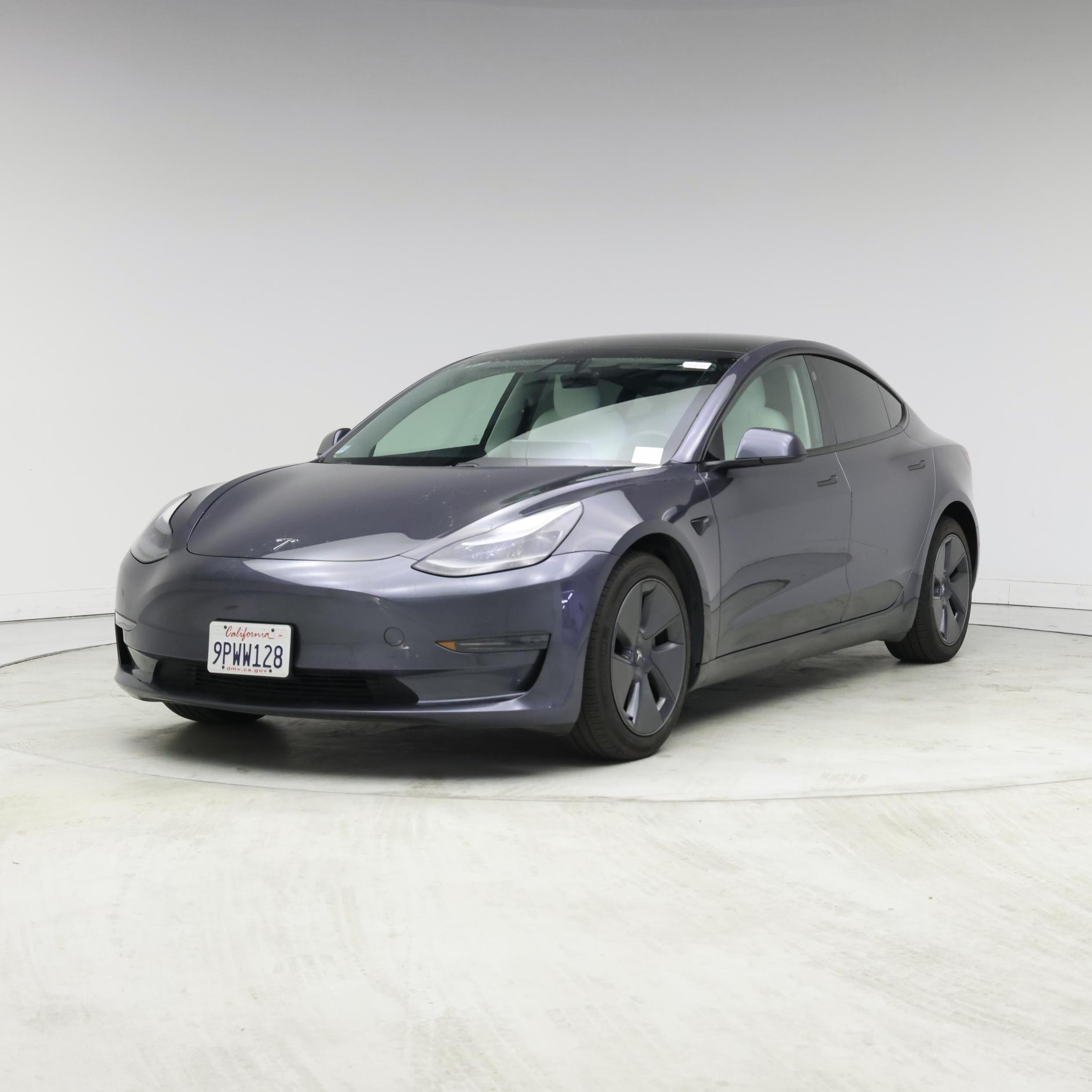 Thumbnail: 2021 Tesla Model 3 - 4