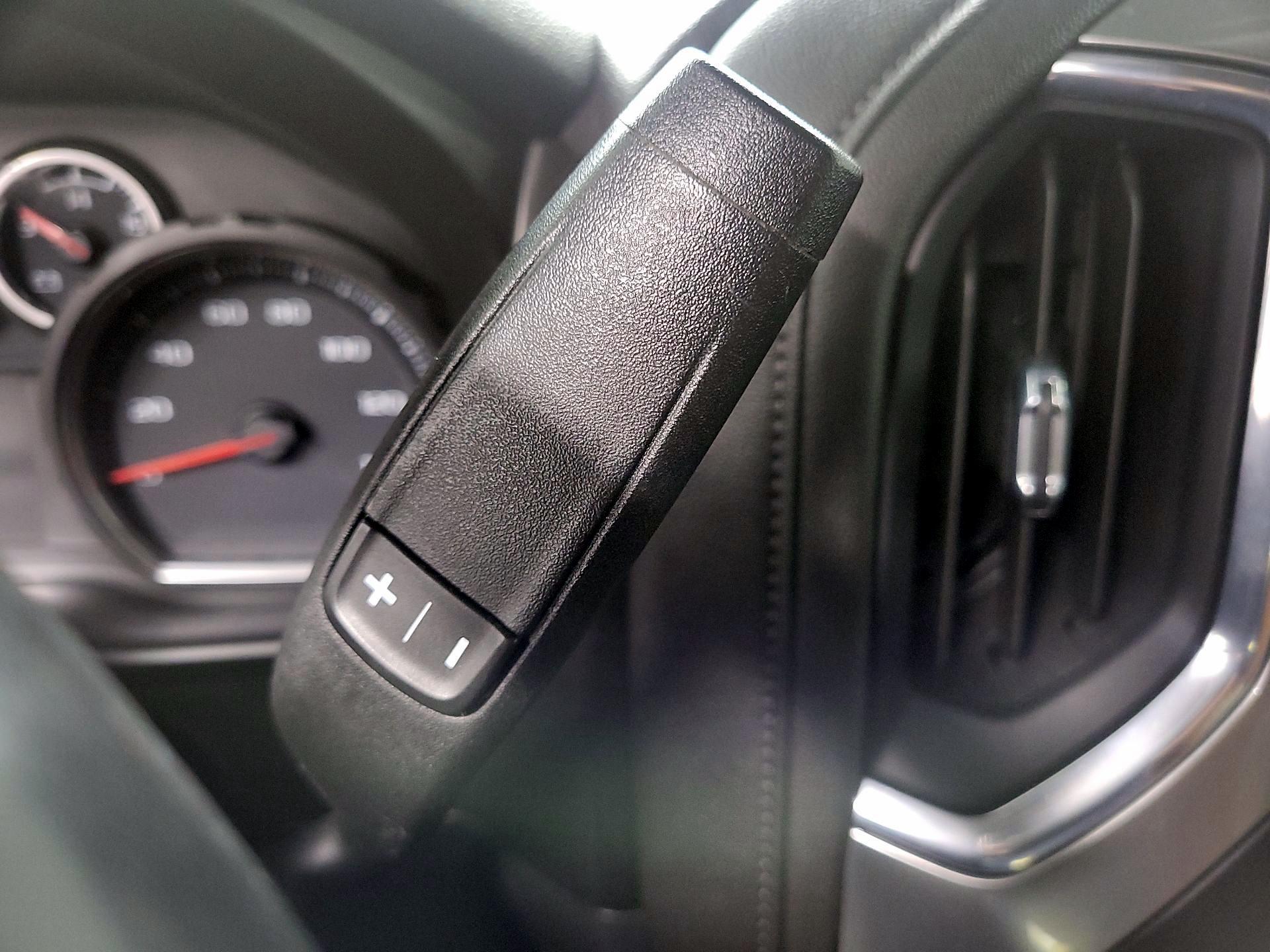 Thumbnail: 2020 Chevrolet Silverado 1500 - 17