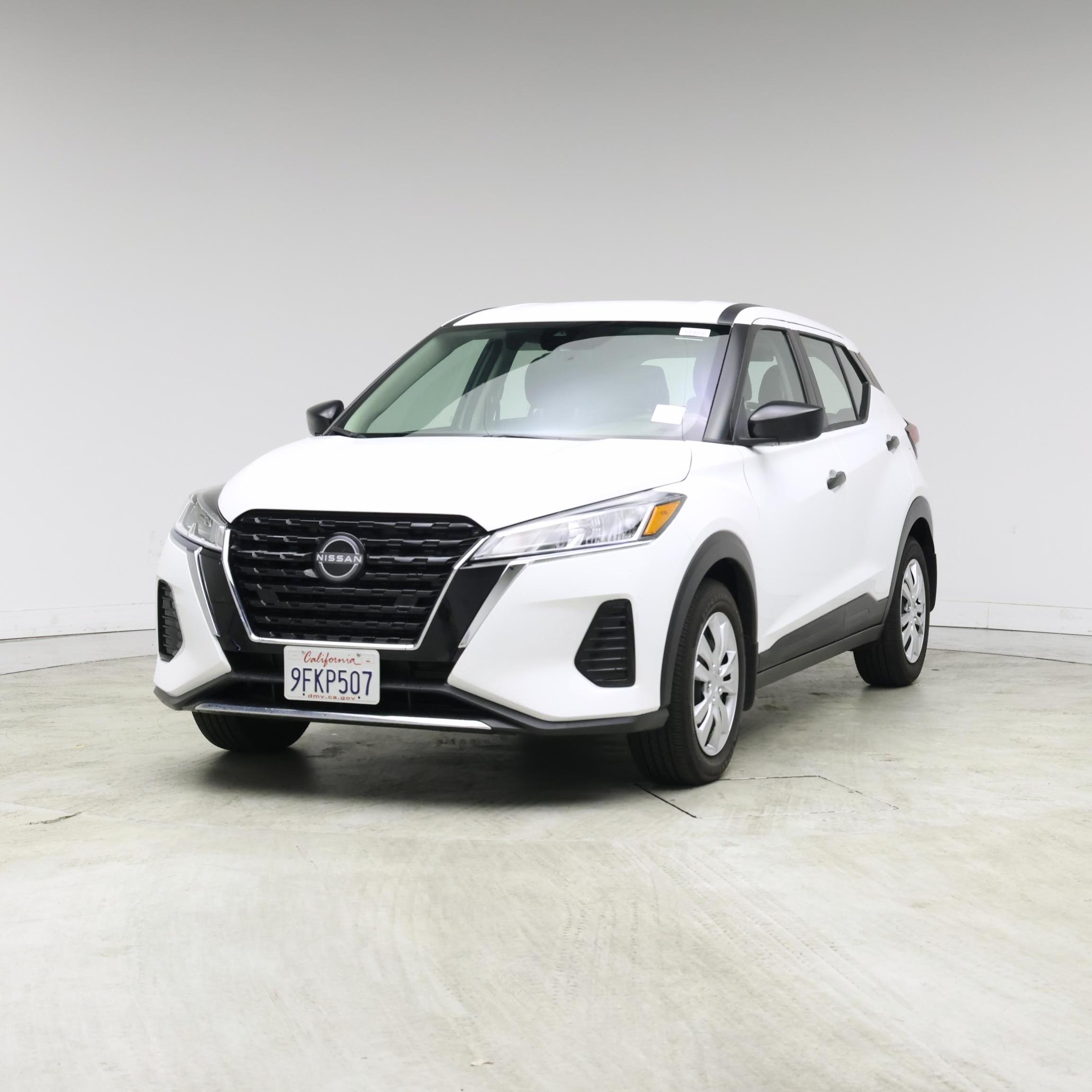 Thumbnail: 2023 Nissan Kicks - 4