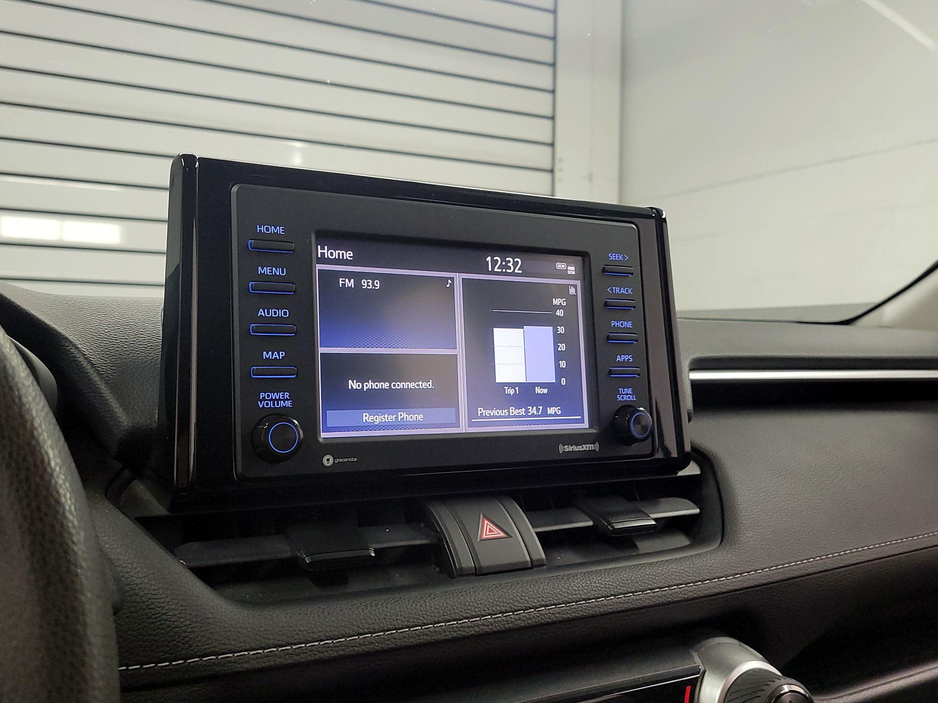 Thumbnail: 2021 Toyota RAV4 - 15