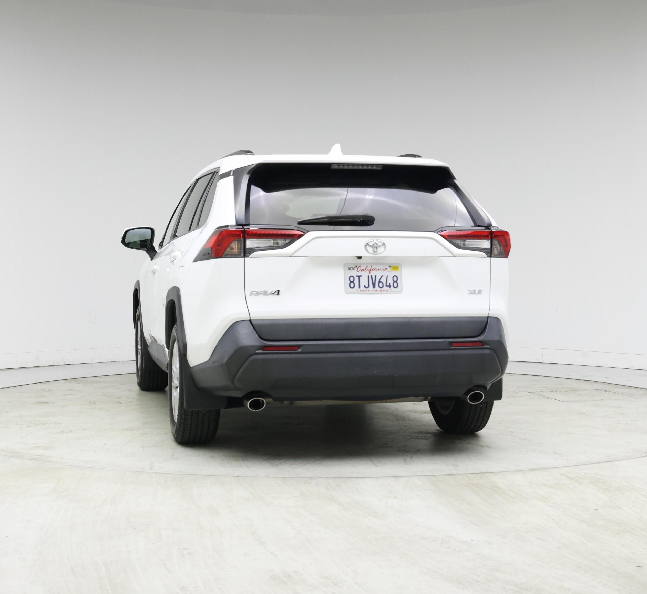 Thumbnail: 2021 Toyota RAV4 - 6