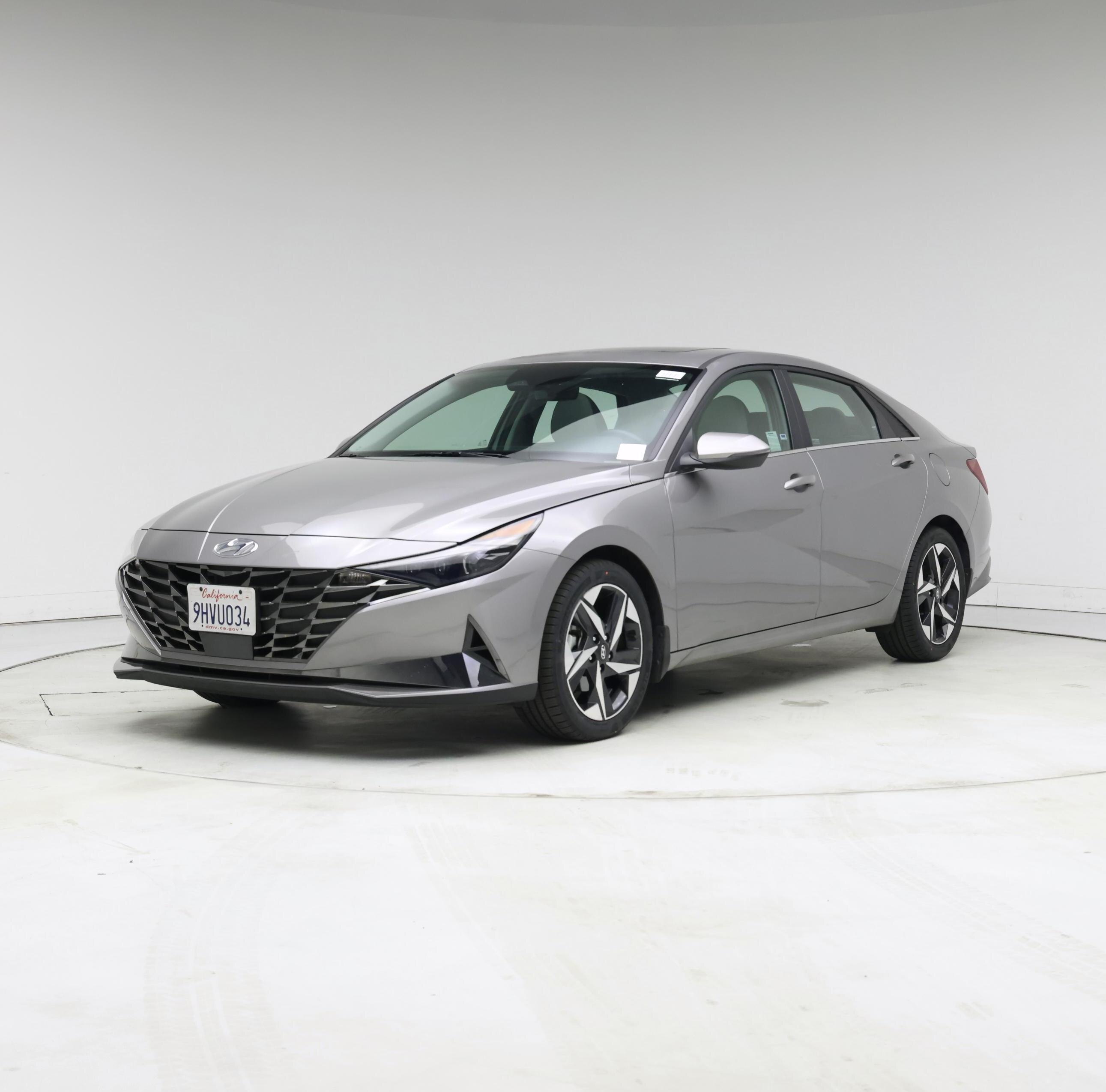 Thumbnail: 2023 Hyundai Elantra - 4