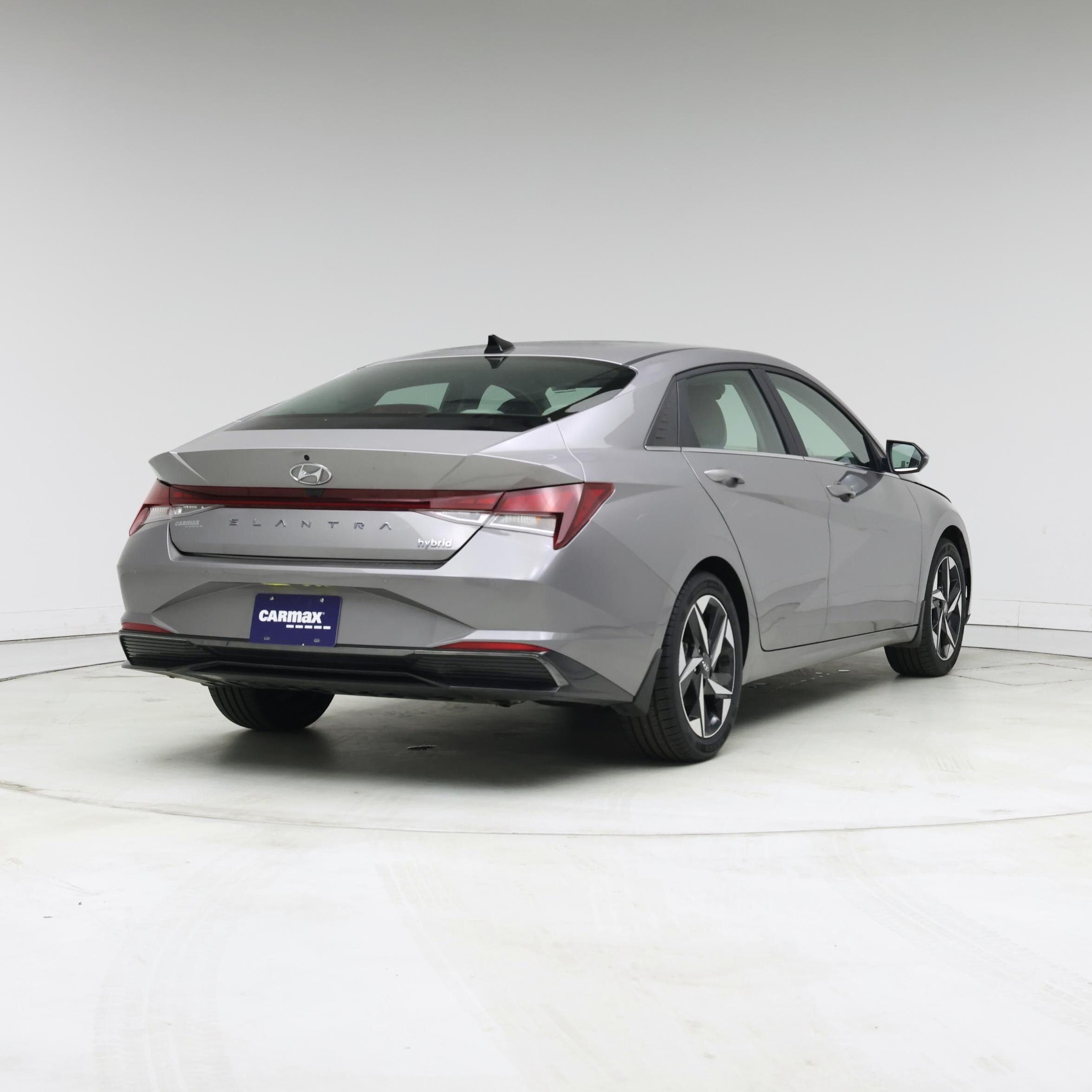 Thumbnail: 2023 Hyundai Elantra - 8