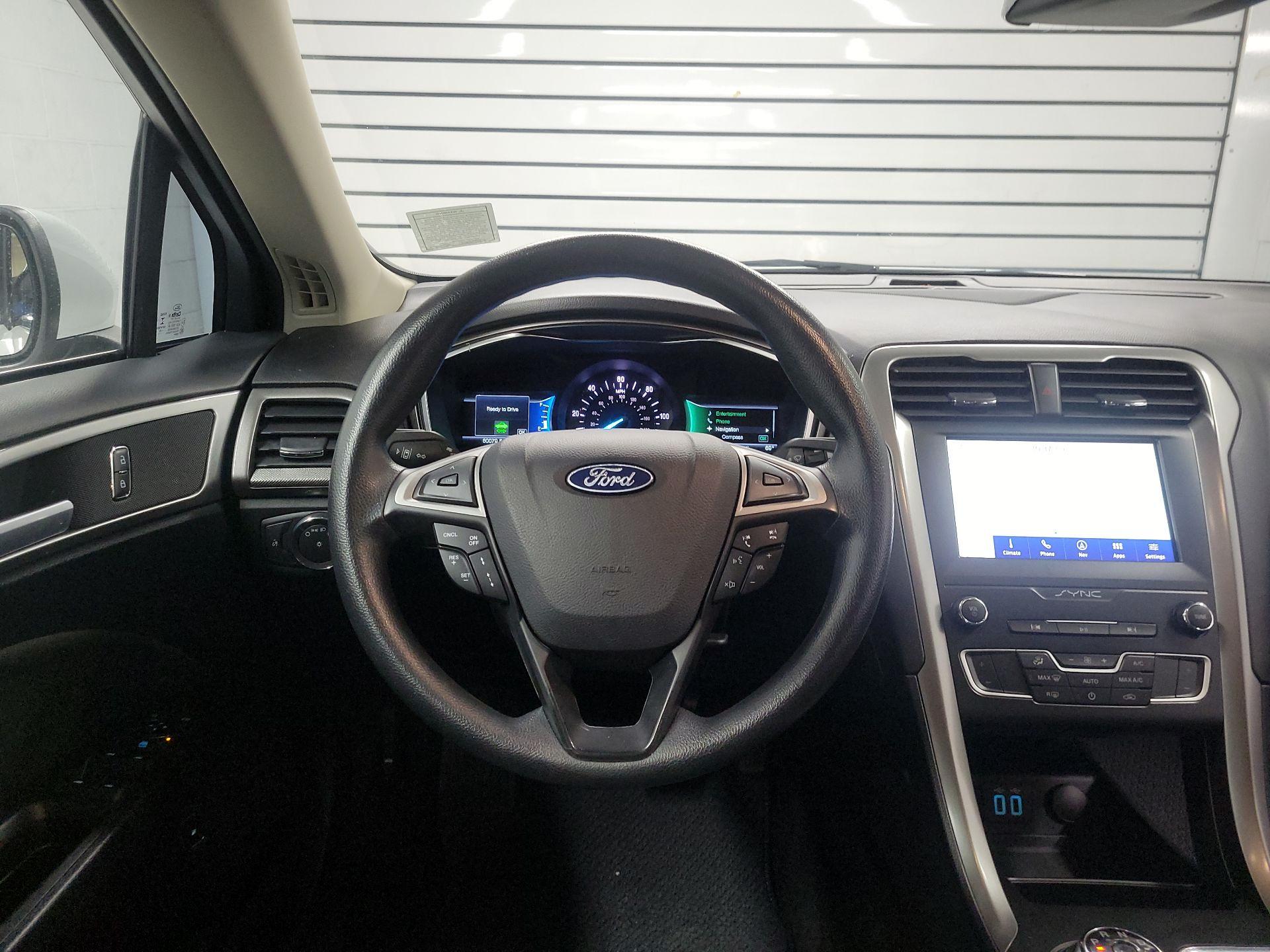 Thumbnail: 2020 Ford Fusion - 10