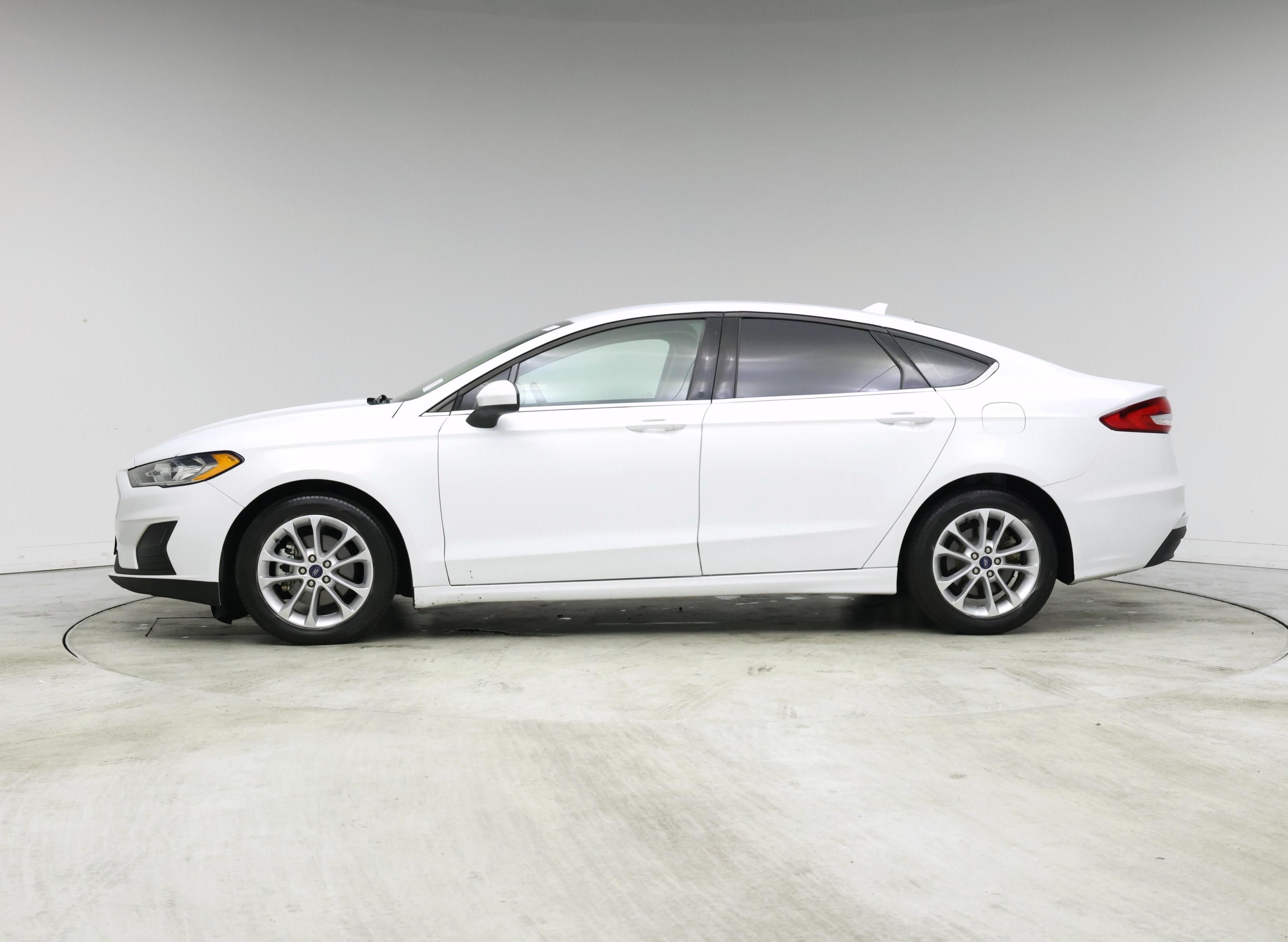Thumbnail: 2020 Ford Fusion - 3