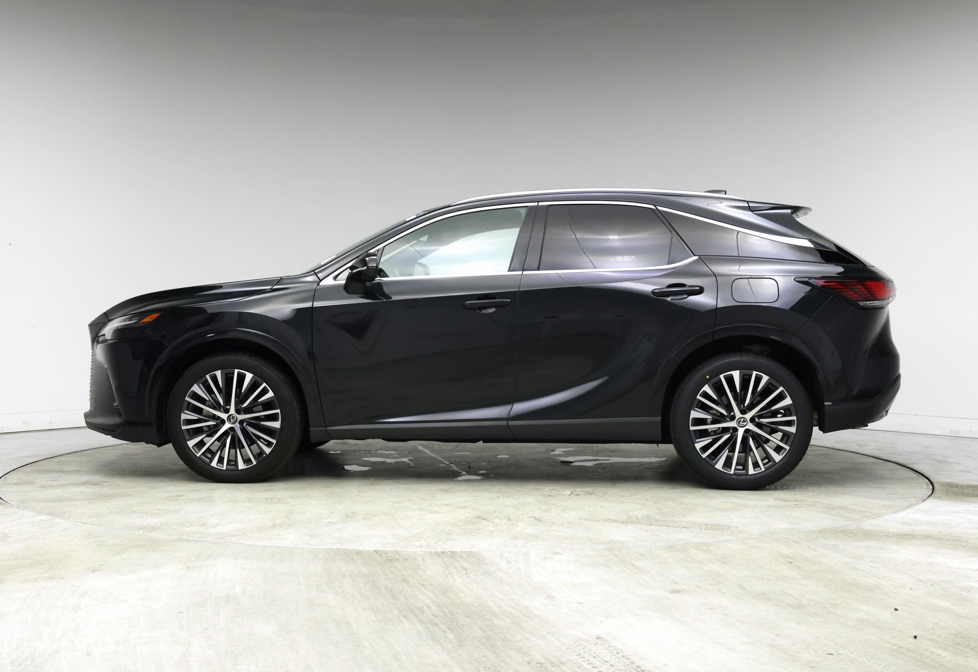 Thumbnail: 2024 Lexus RX - 3