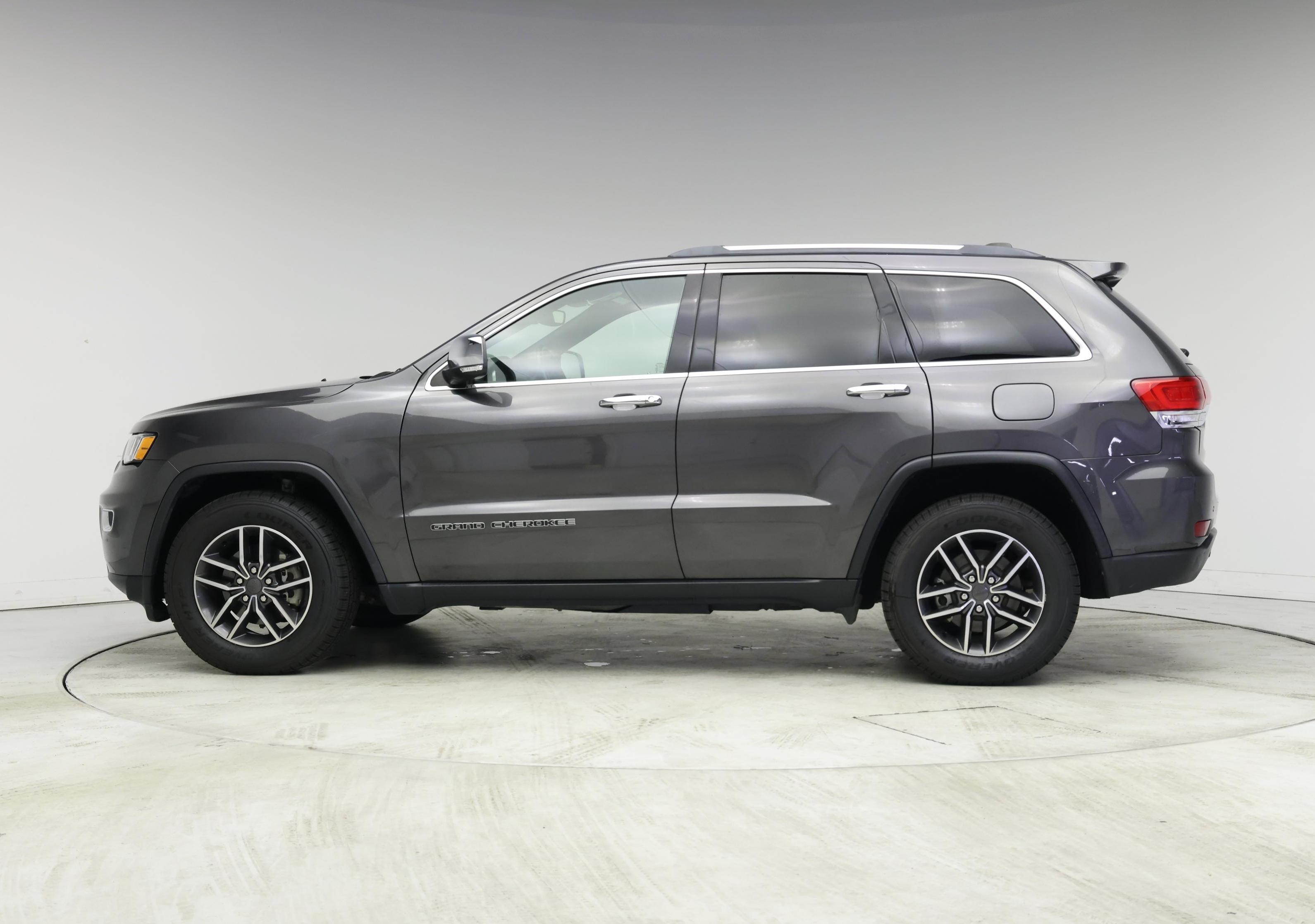 Thumbnail: 2019 Jeep Grand Cherokee - 3