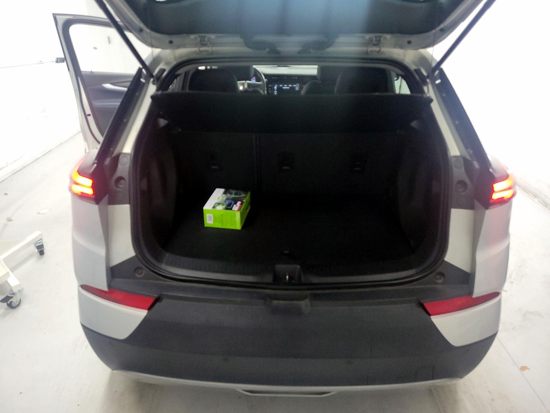 Thumbnail: 2023 Chevrolet Bolt EUV - 18