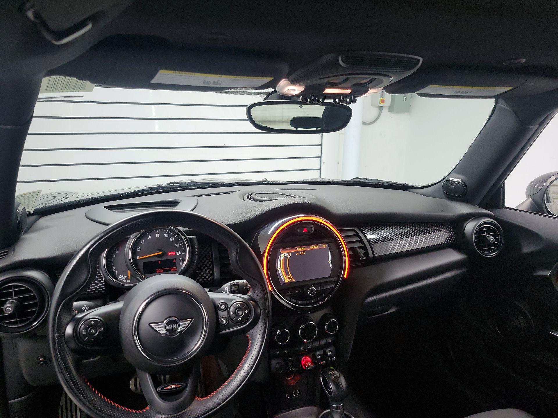 Thumbnail: 2016 MINI Cooper Hardtop - 9