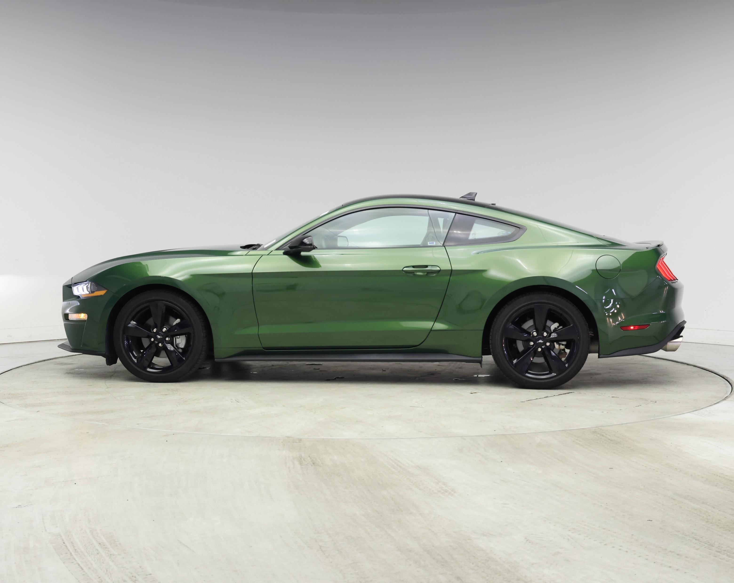 Thumbnail: 2022 Ford Mustang - 3