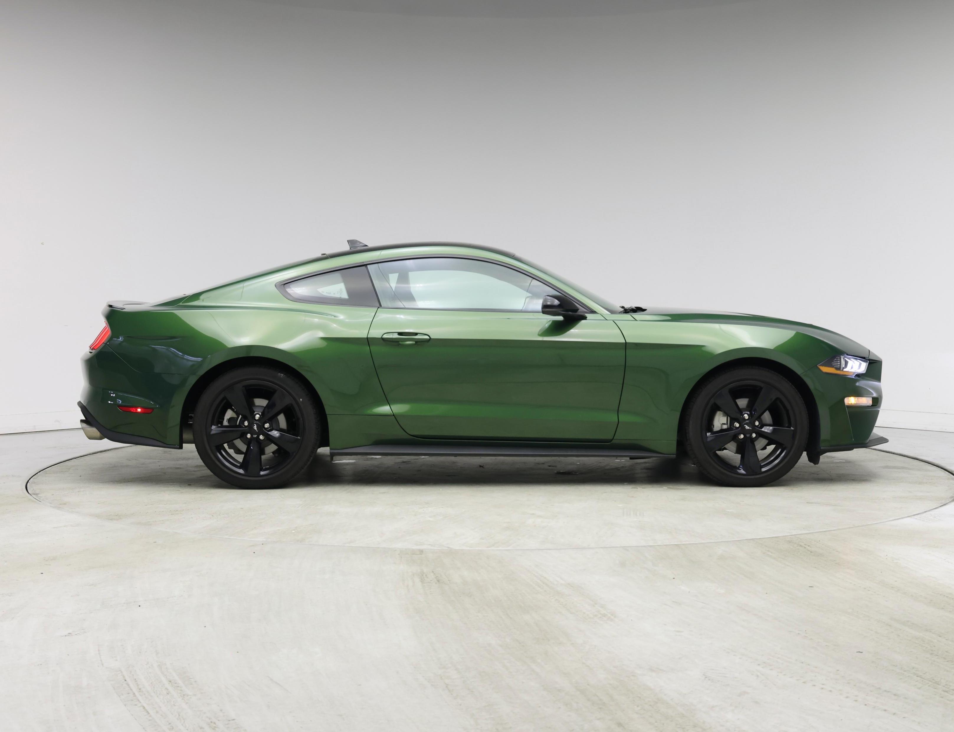 Thumbnail: 2022 Ford Mustang - 7