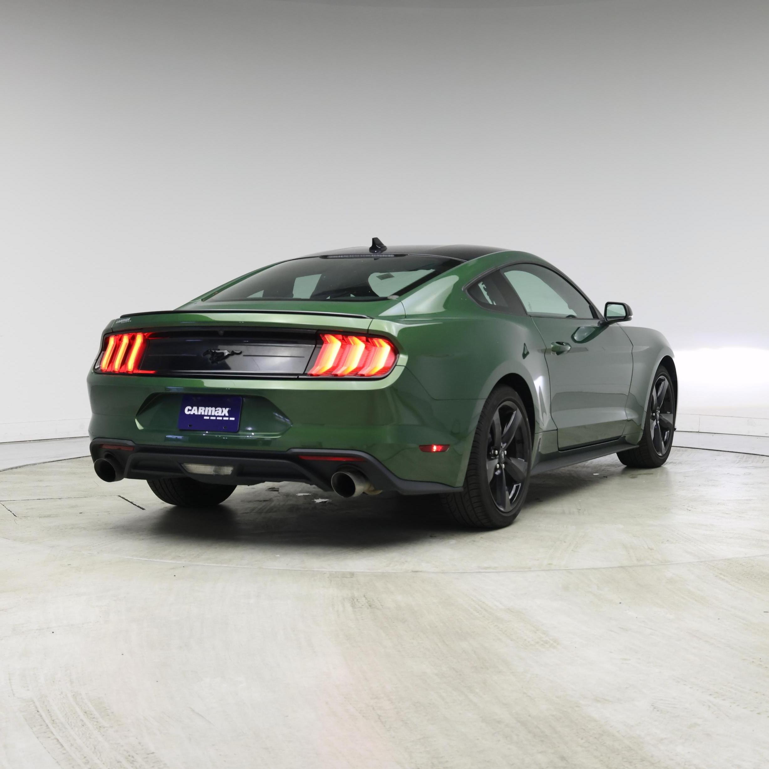 Thumbnail: 2022 Ford Mustang - 8