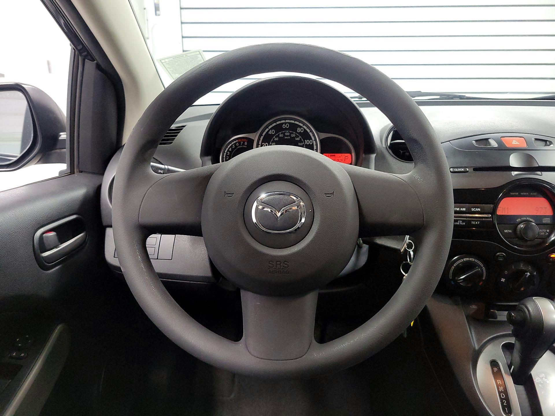 Thumbnail: 2014 Mazda Mazda2 - 10