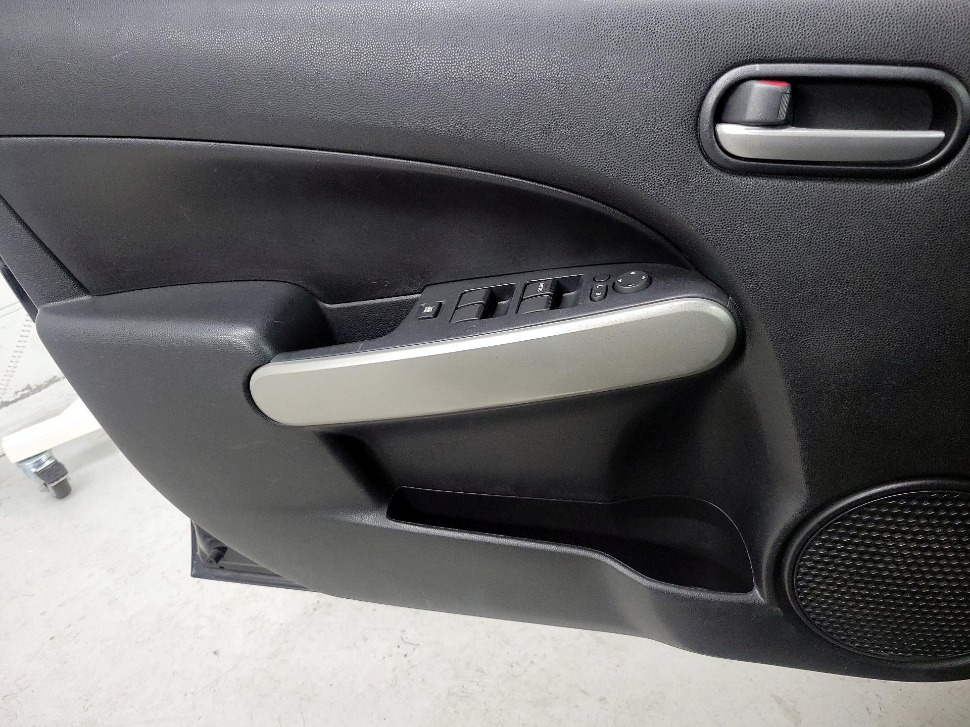 Thumbnail: 2014 Mazda Mazda2 - 12