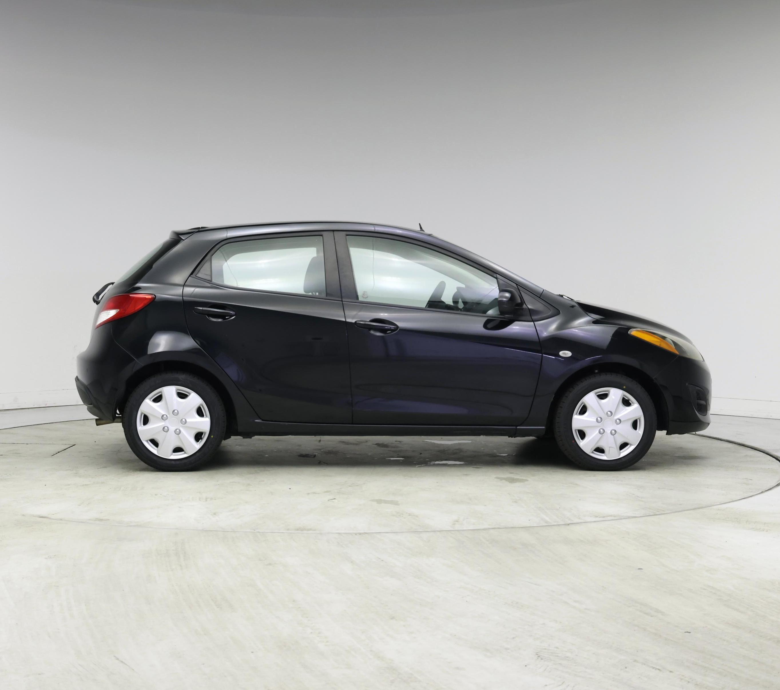 Thumbnail: 2014 Mazda Mazda2 - 7