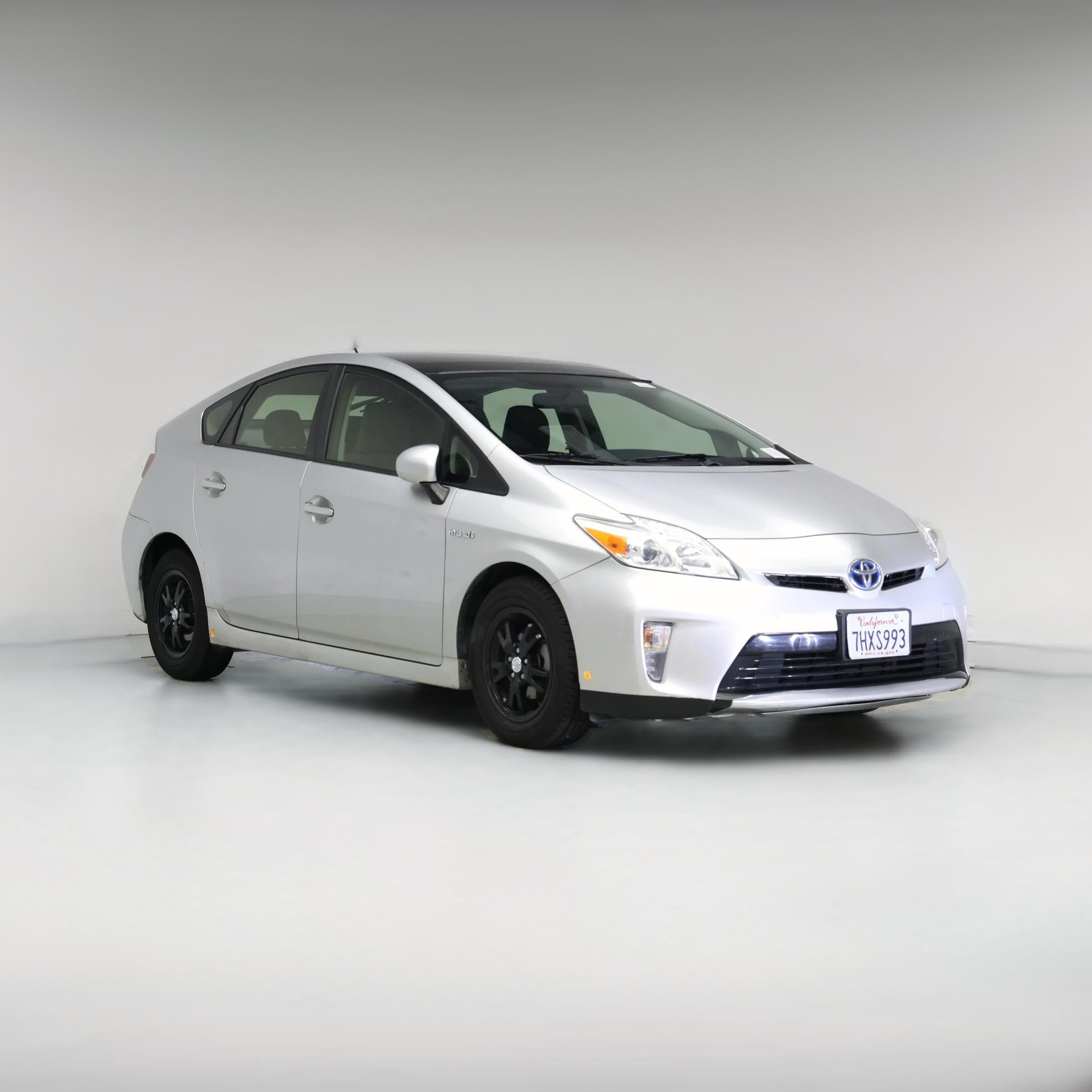 Thumbnail: 2015 Toyota Prius - 1