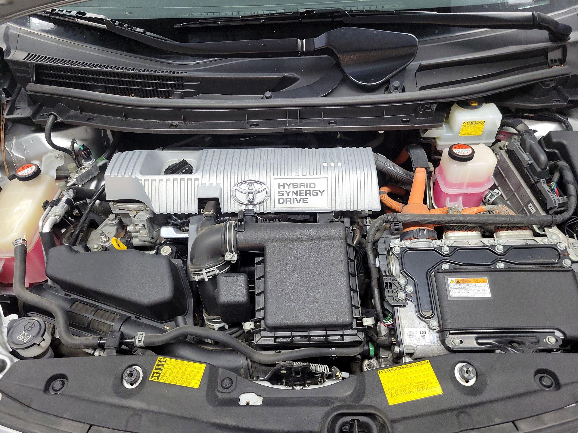 Thumbnail: 2015 Toyota Prius - 19