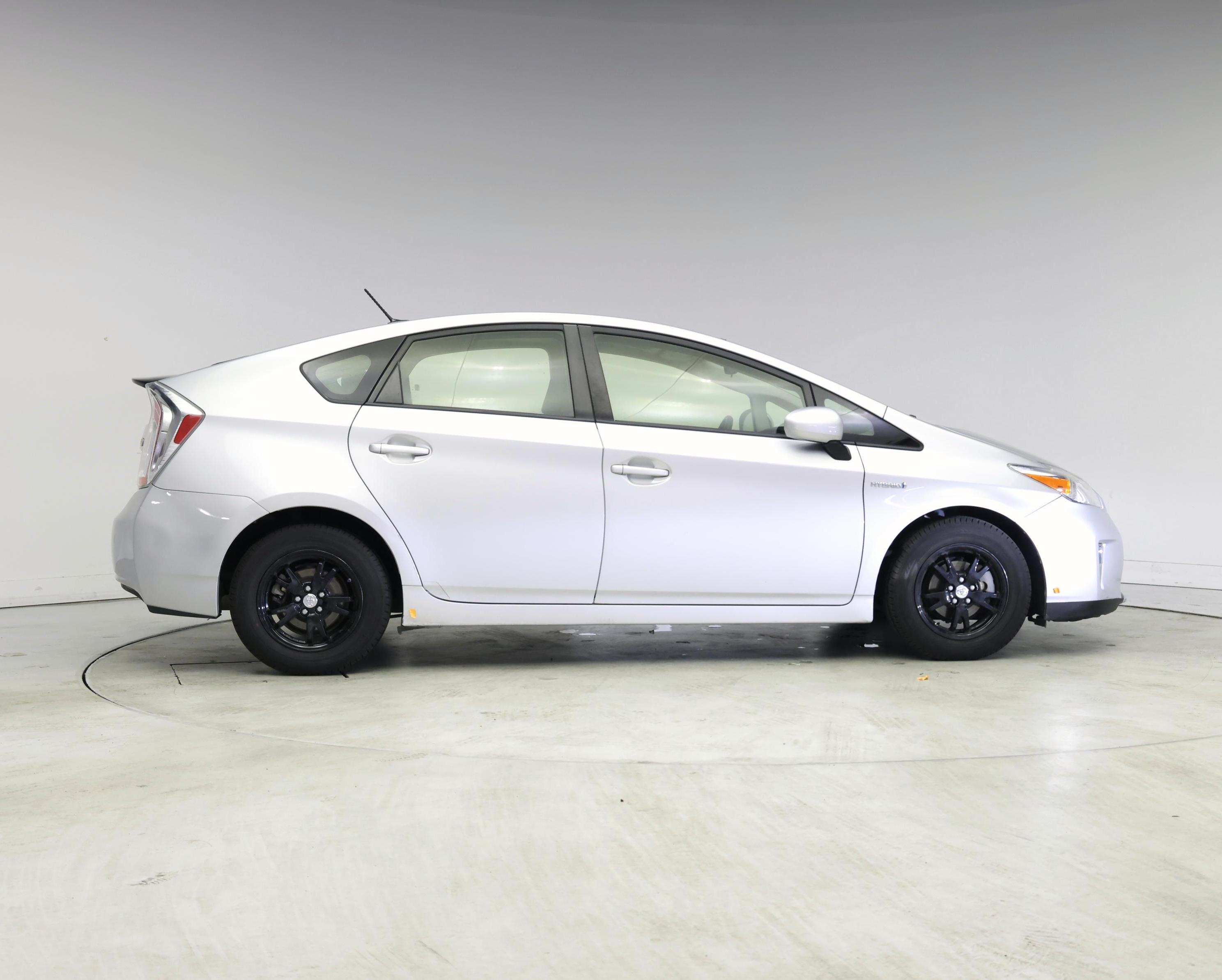 Thumbnail: 2015 Toyota Prius - 7