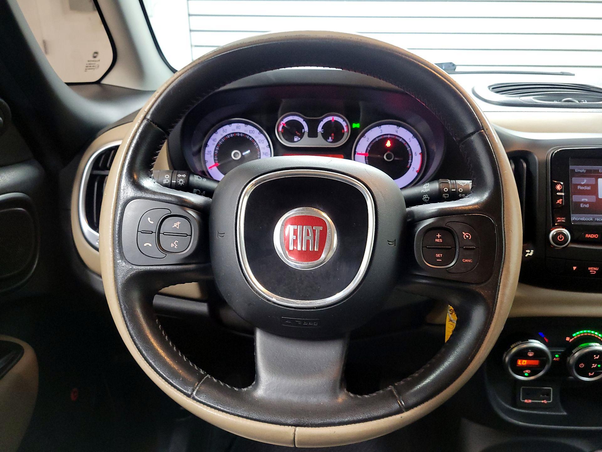 Thumbnail: 2017 Fiat 500L - 10