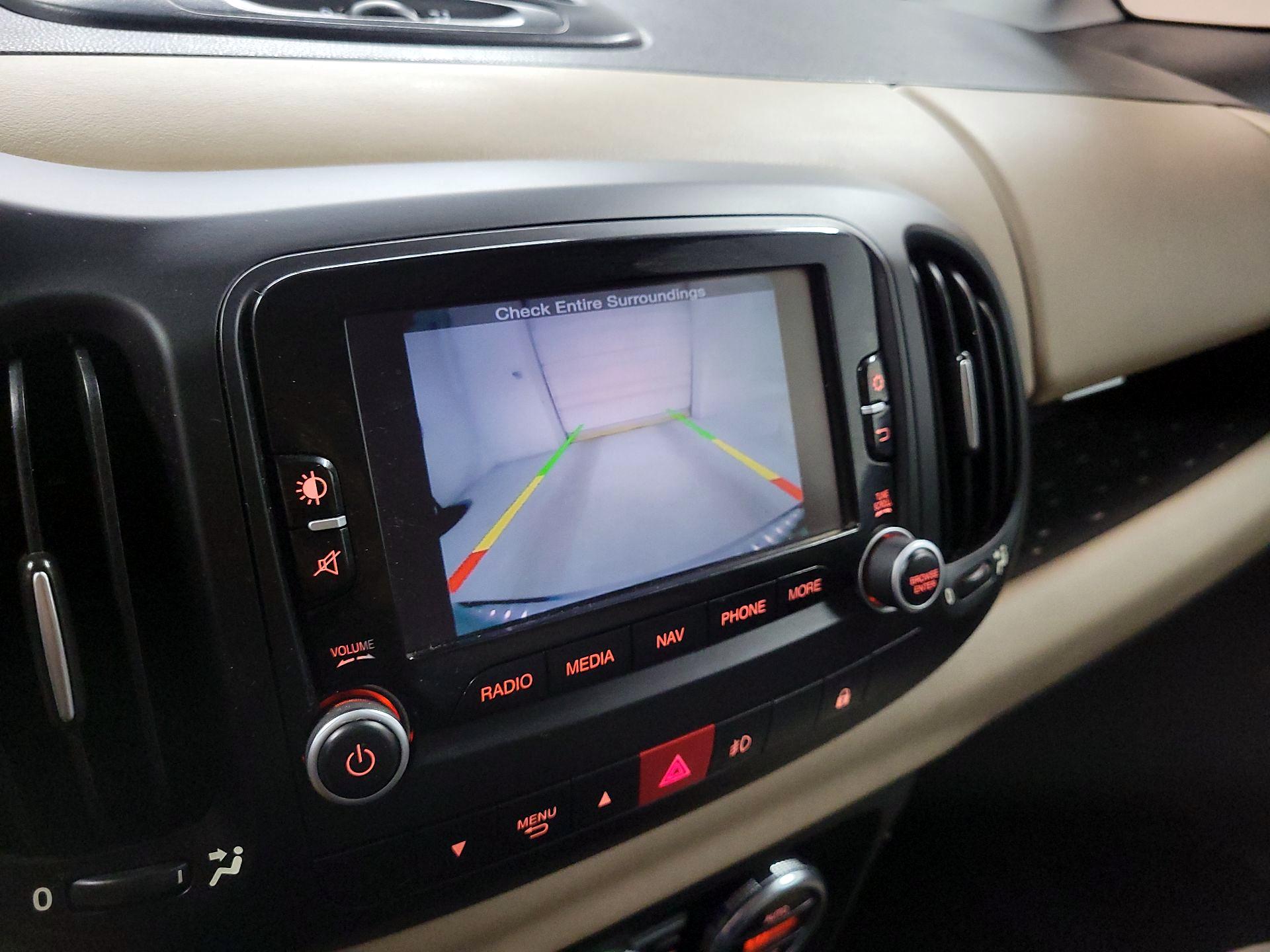 Thumbnail: 2017 Fiat 500L - 13