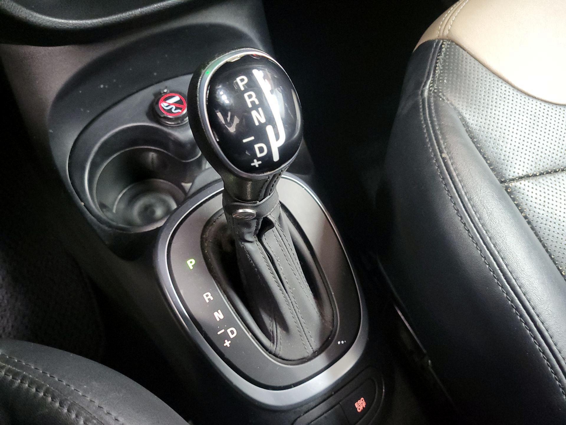 Thumbnail: 2017 Fiat 500L - 16