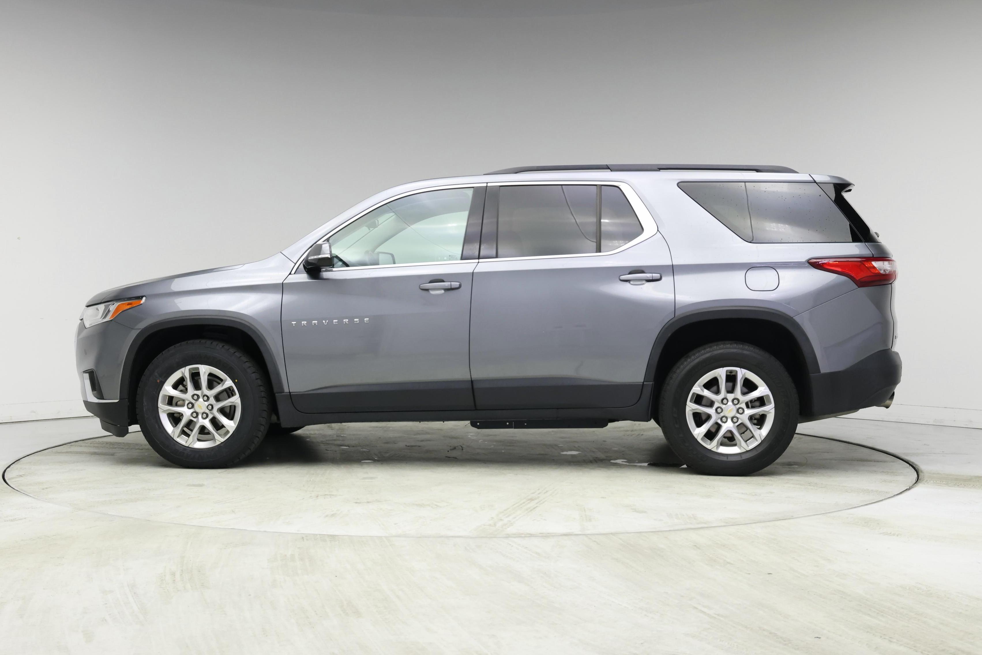 Thumbnail: 2019 Chevrolet Traverse - 3