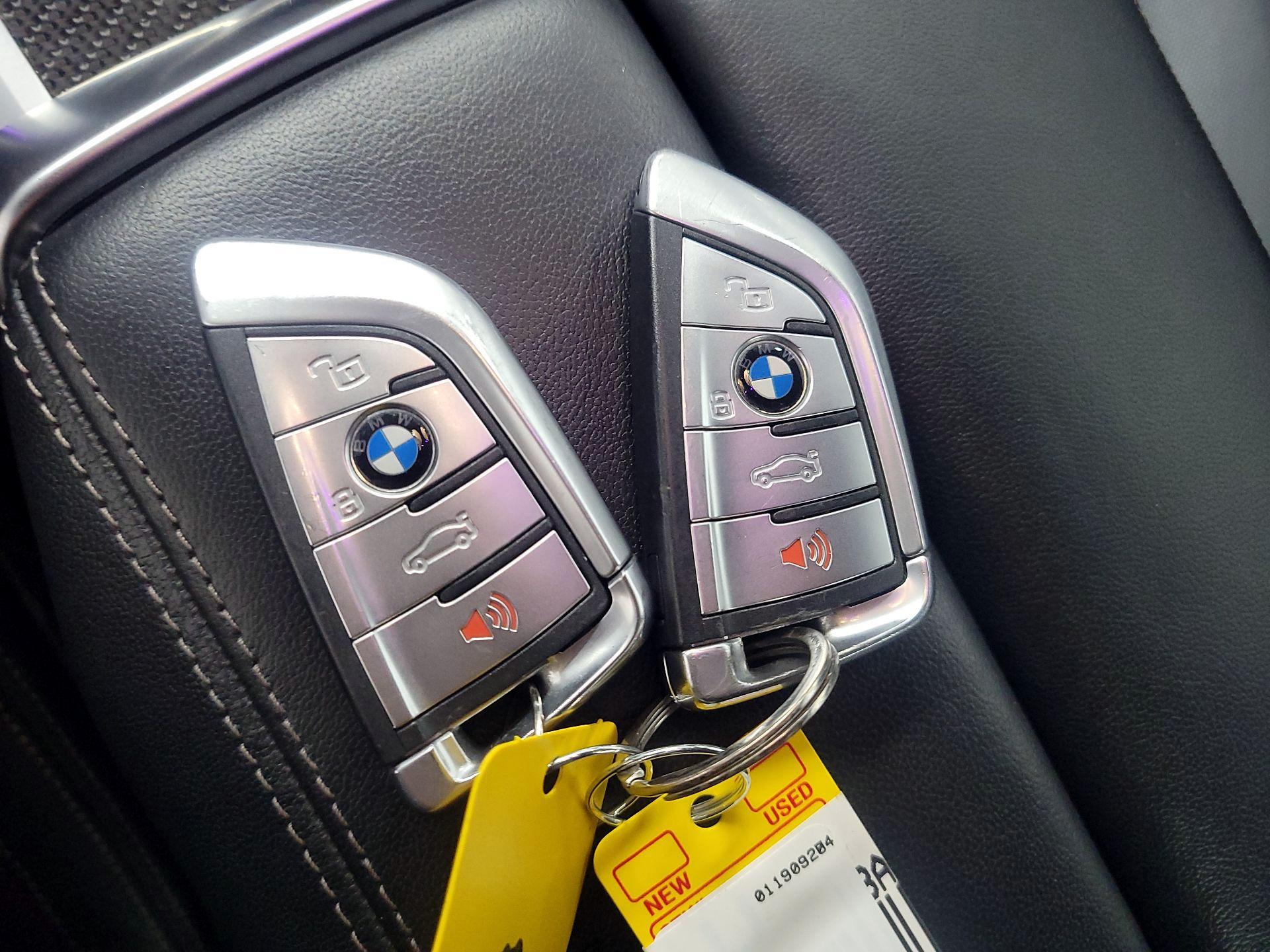 Thumbnail: 2021 BMW 8 Series - 19