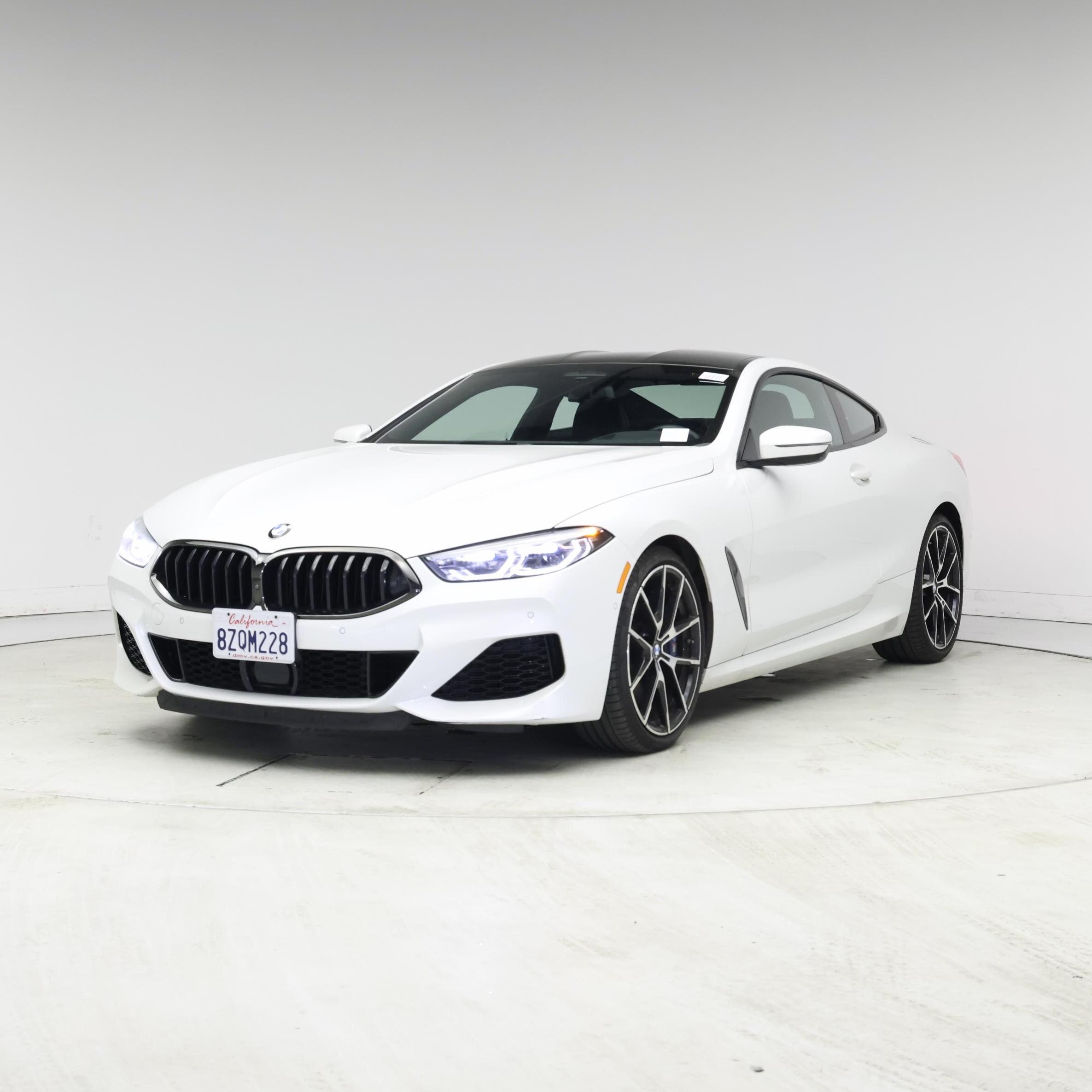 Thumbnail: 2021 BMW 8 Series - 4