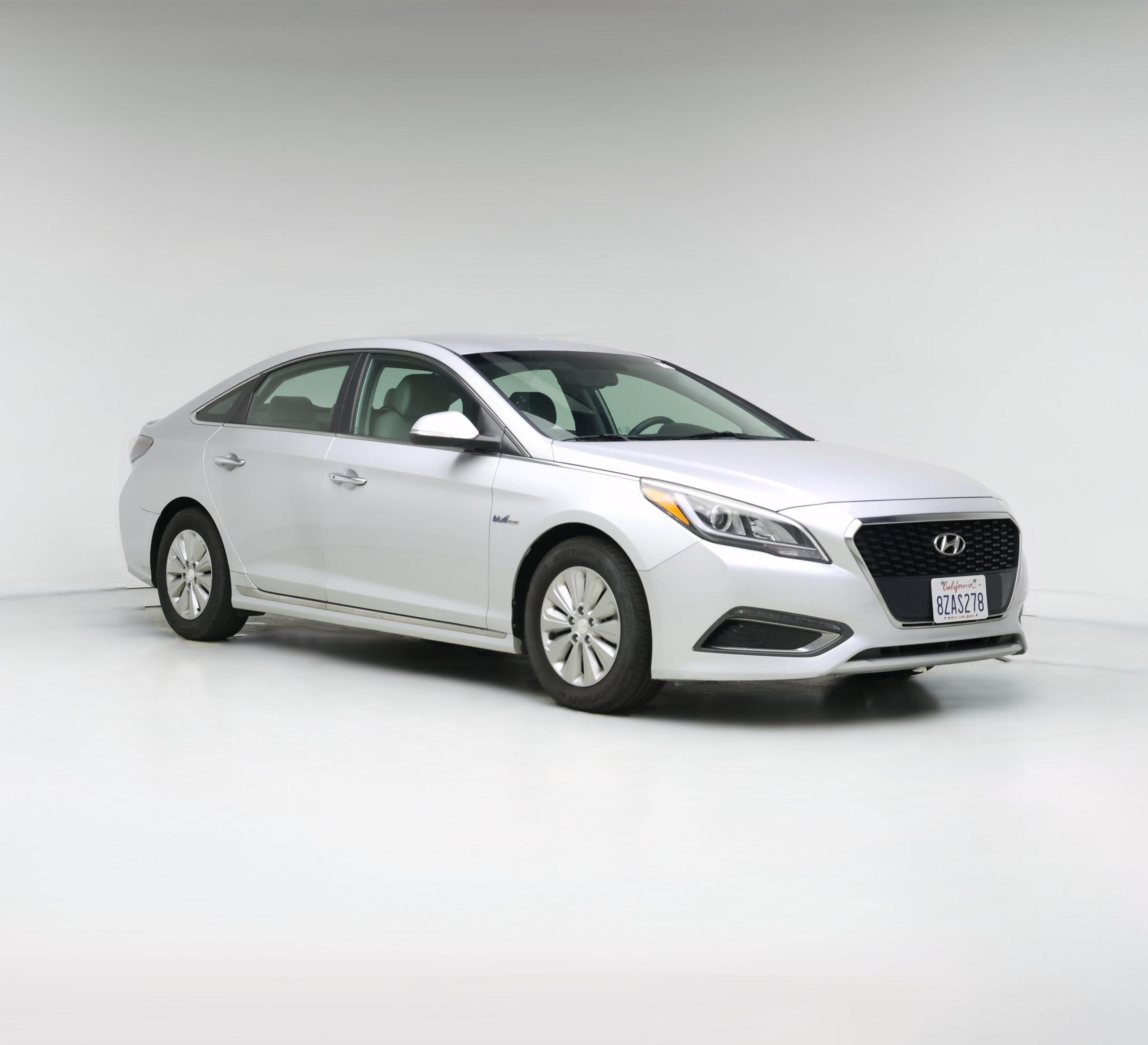 Thumbnail: 2016 Hyundai Sonata - 1