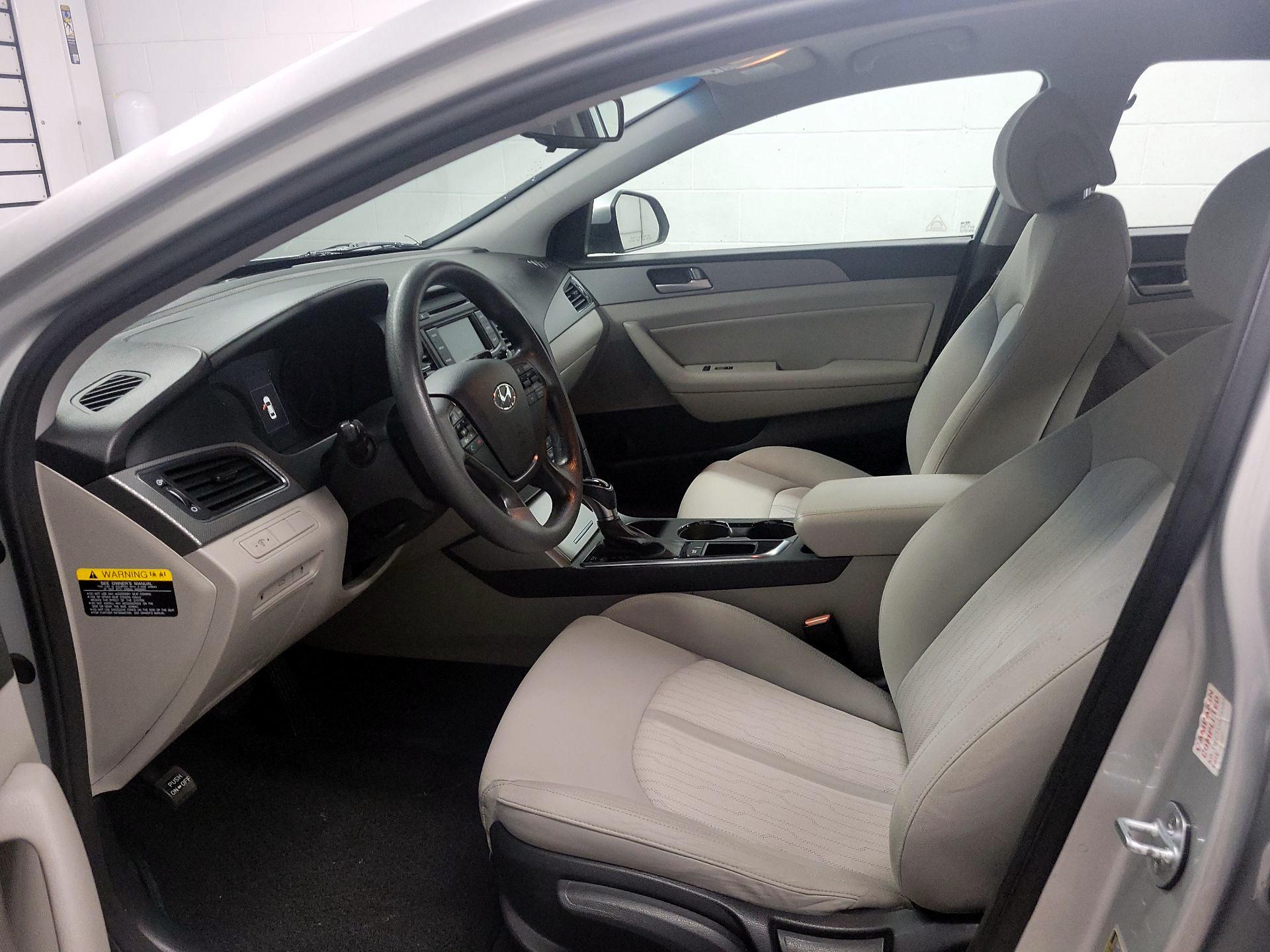 Thumbnail: 2016 Hyundai Sonata - 11