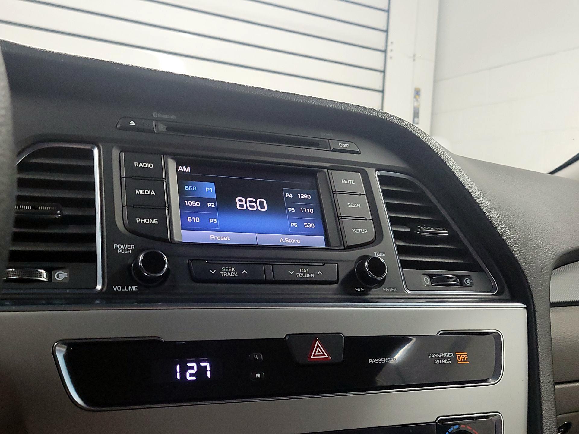 Thumbnail: 2016 Hyundai Sonata - 15