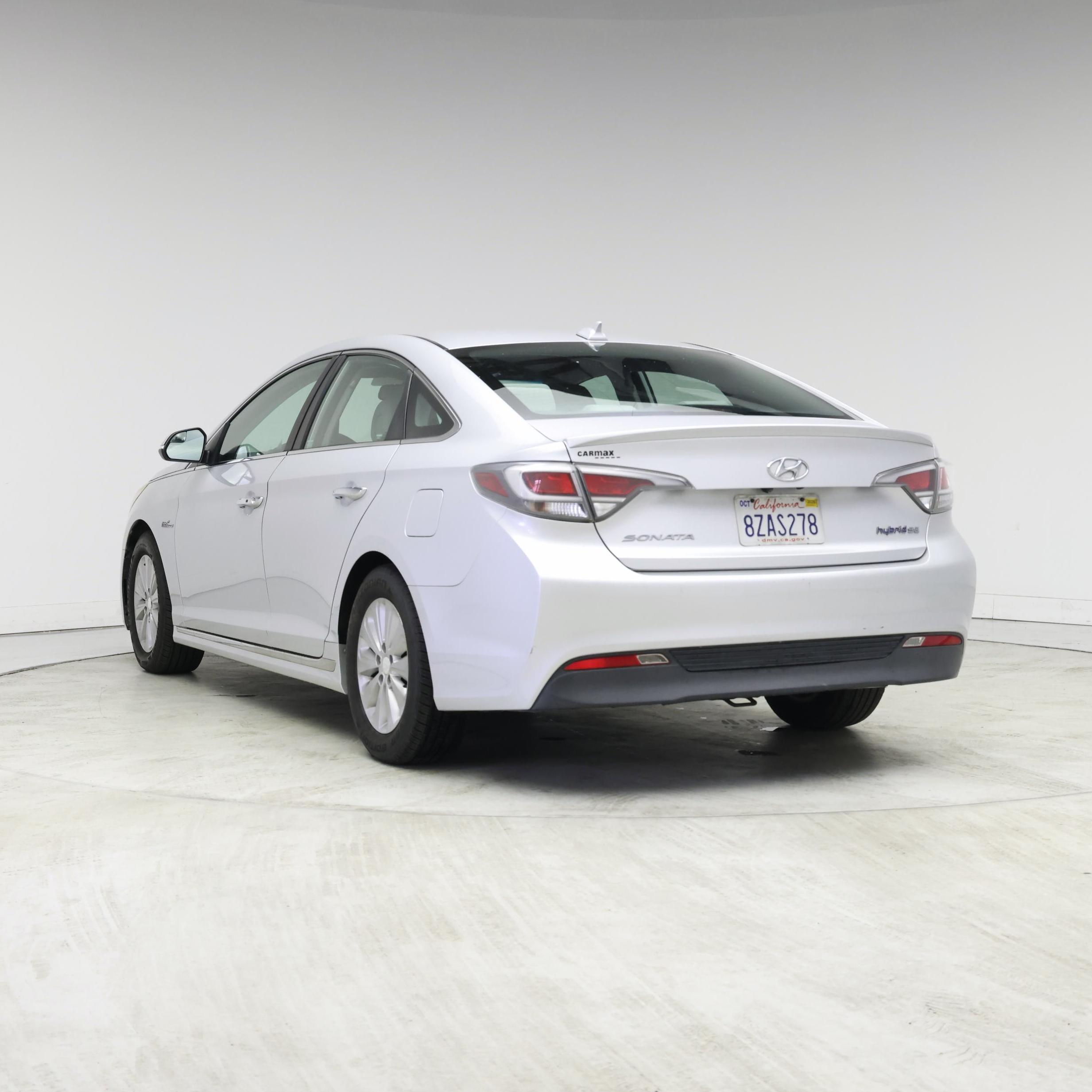 Thumbnail: 2016 Hyundai Sonata - 2