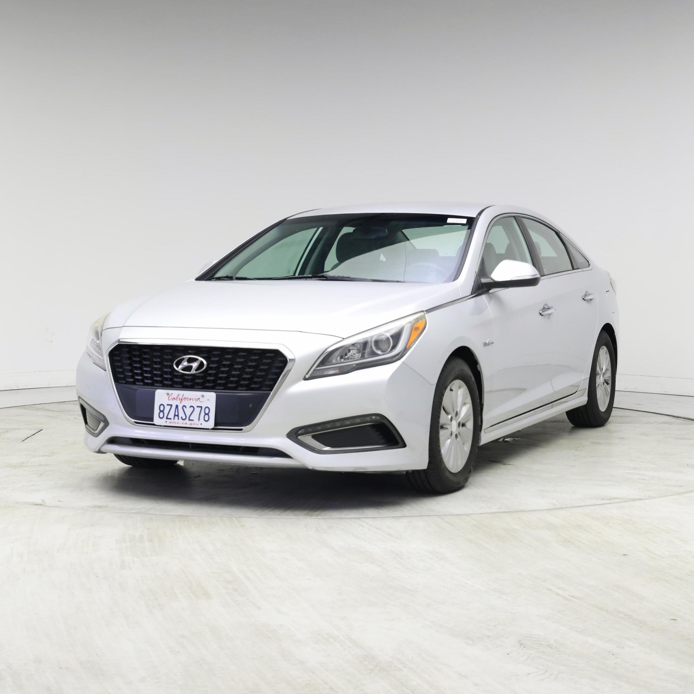 Thumbnail: 2016 Hyundai Sonata - 4