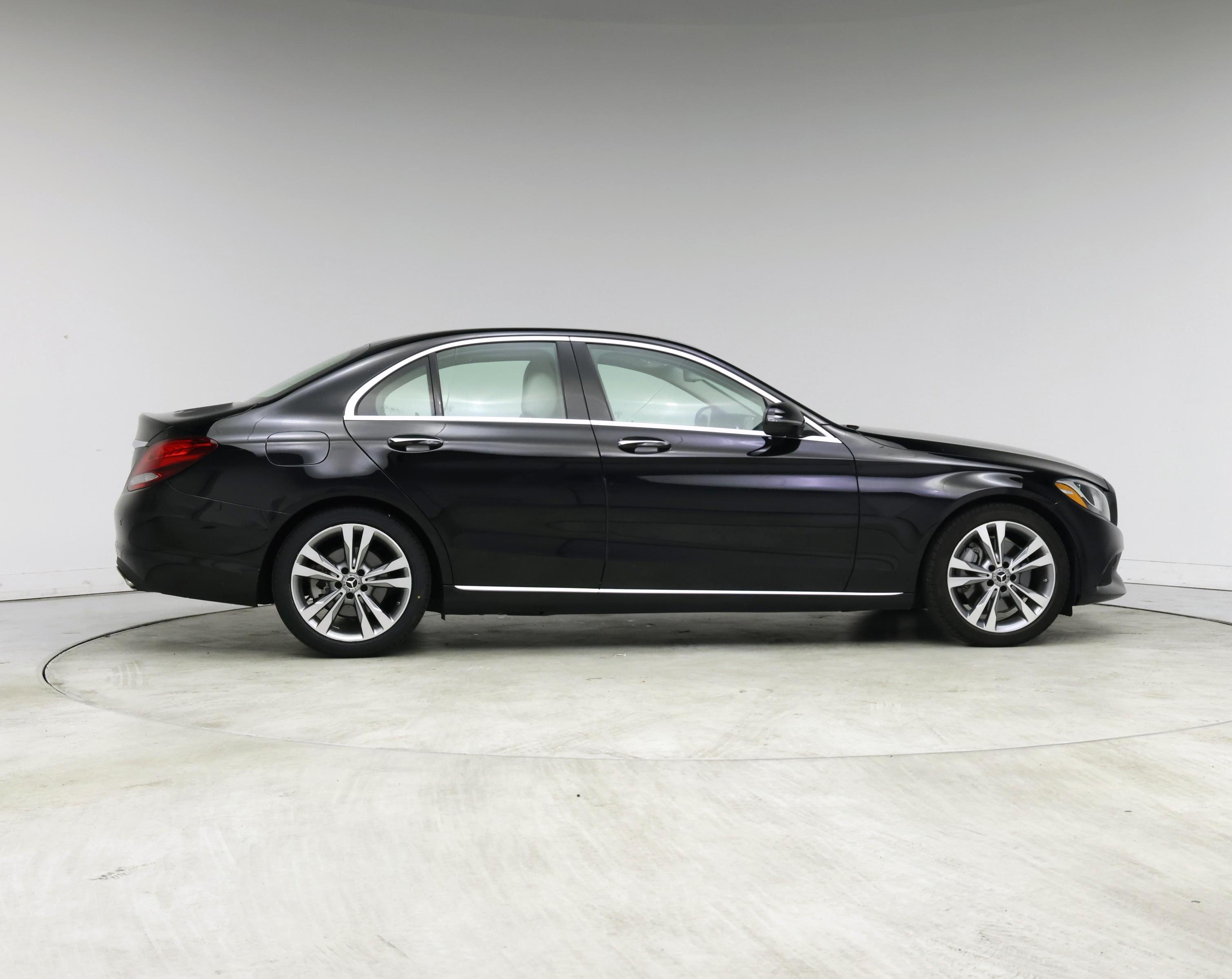 Thumbnail: 2017 Mercedes-Benz C-Class - 7