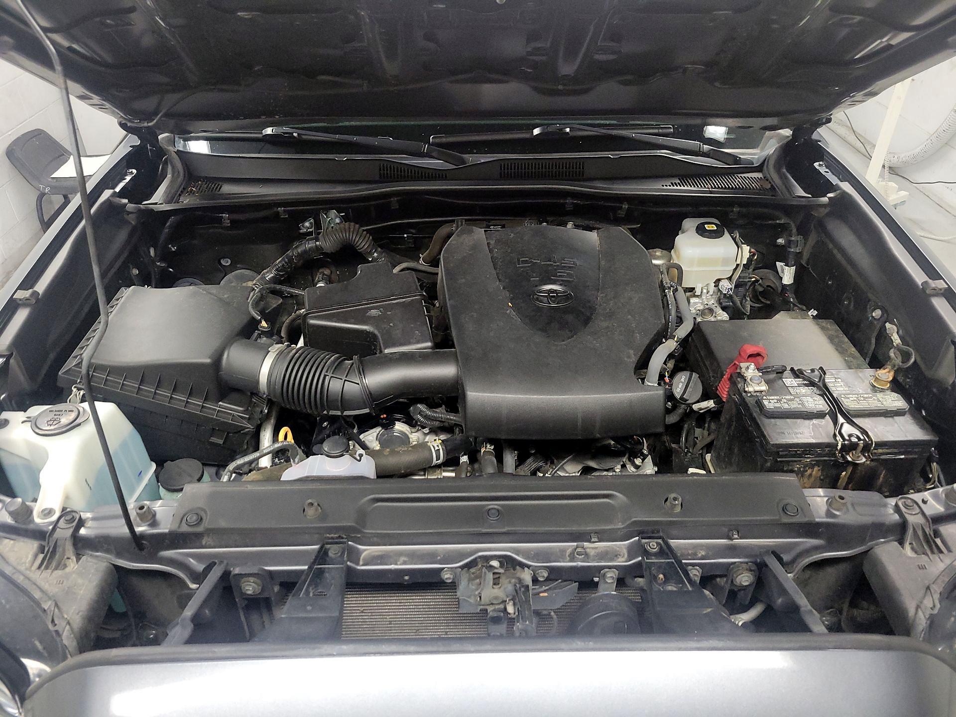 Thumbnail: 2021 Toyota Tacoma - 19