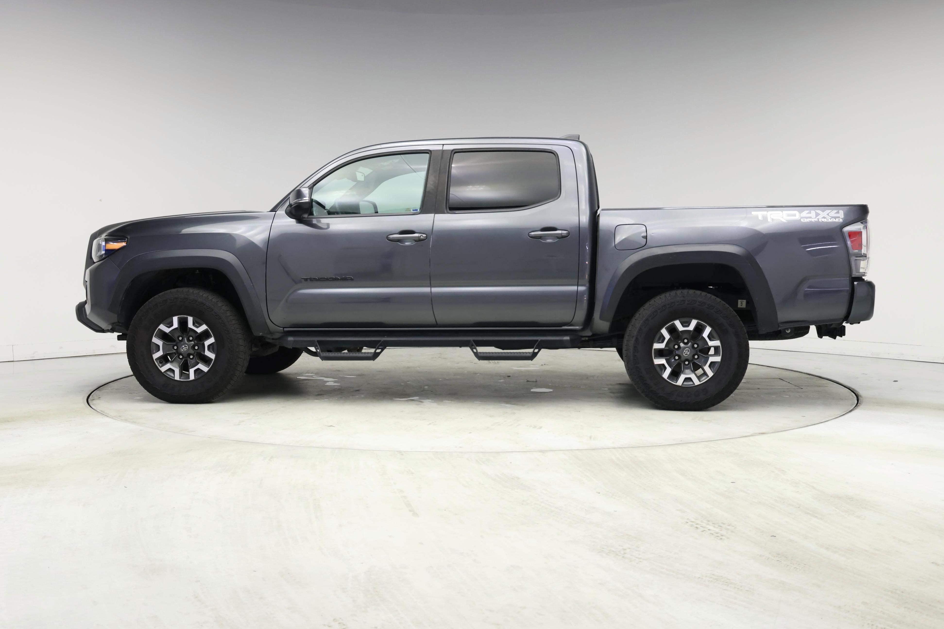 Thumbnail: 2021 Toyota Tacoma - 3