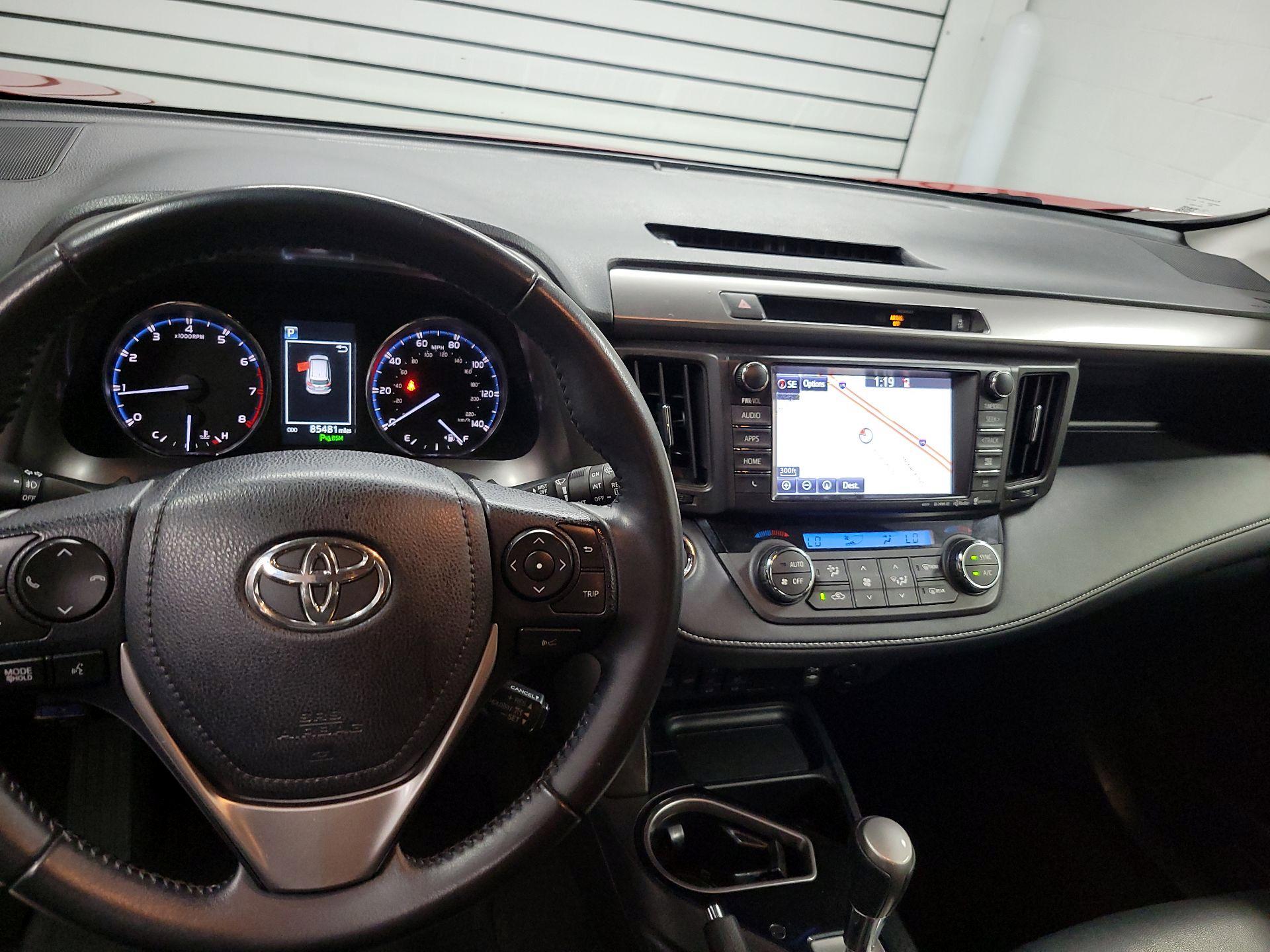 Thumbnail: 2016 Toyota RAV4 - 9