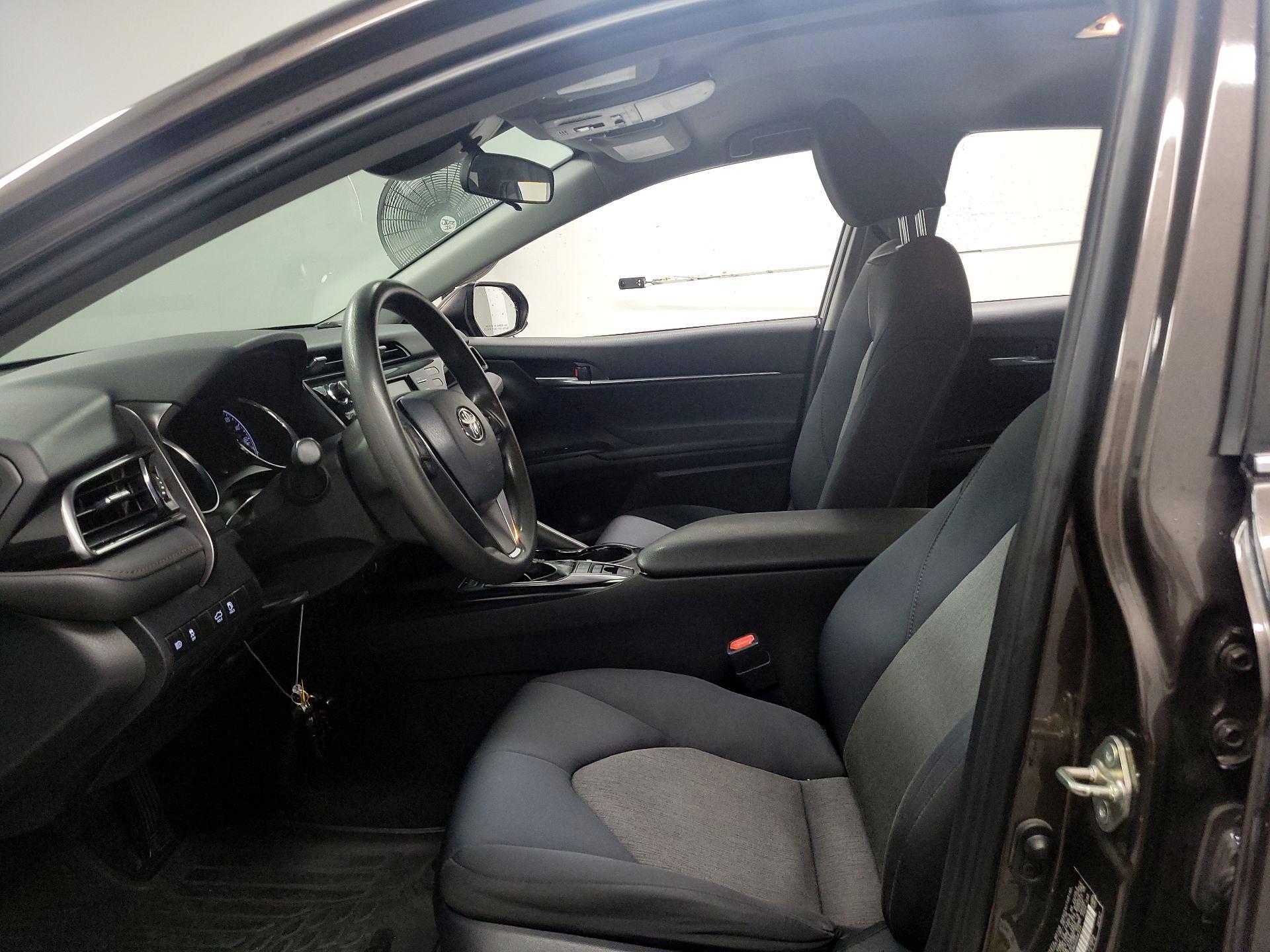 Thumbnail: 2019 Toyota Camry - 11
