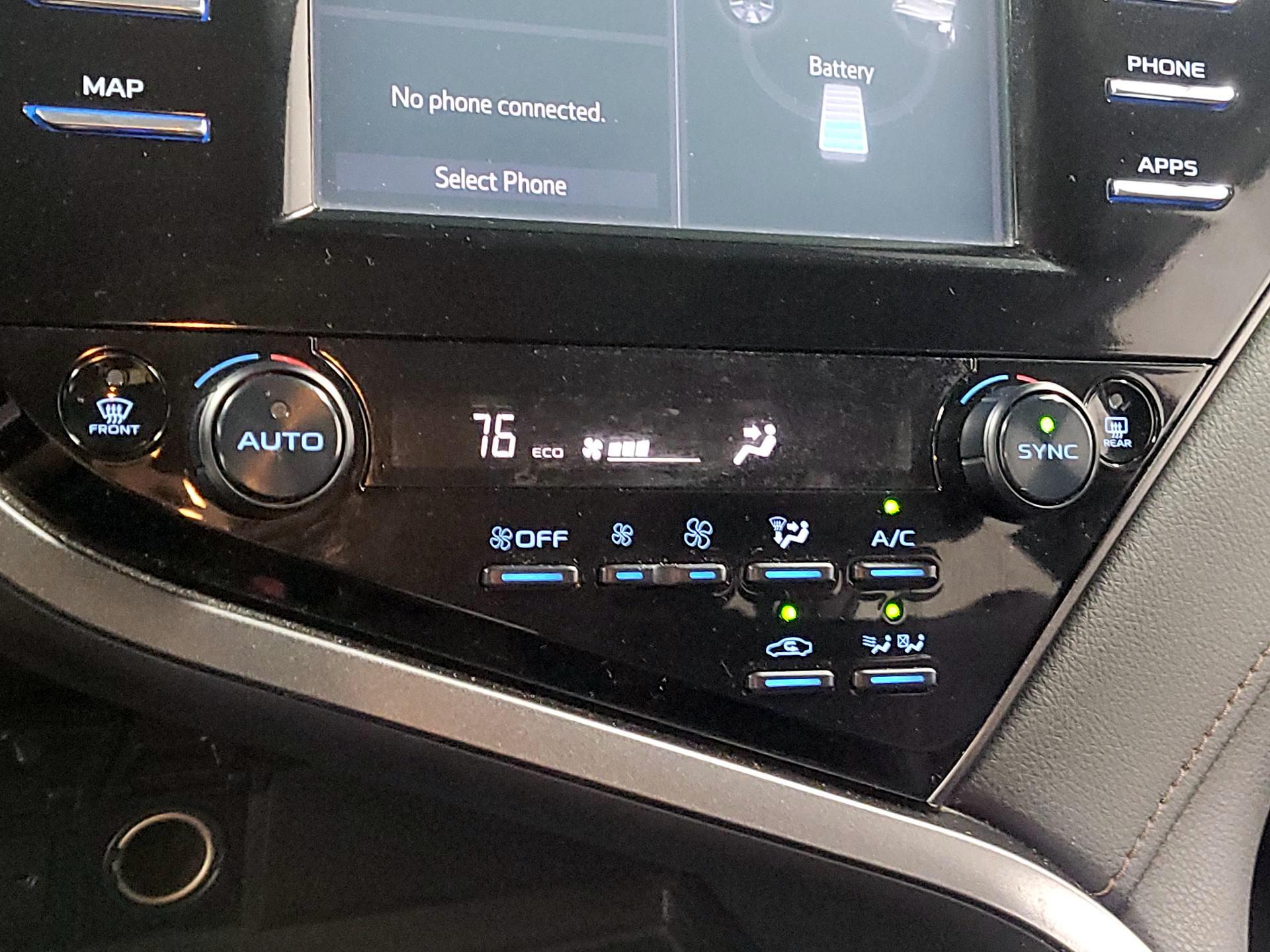 Thumbnail: 2019 Toyota Camry - 15