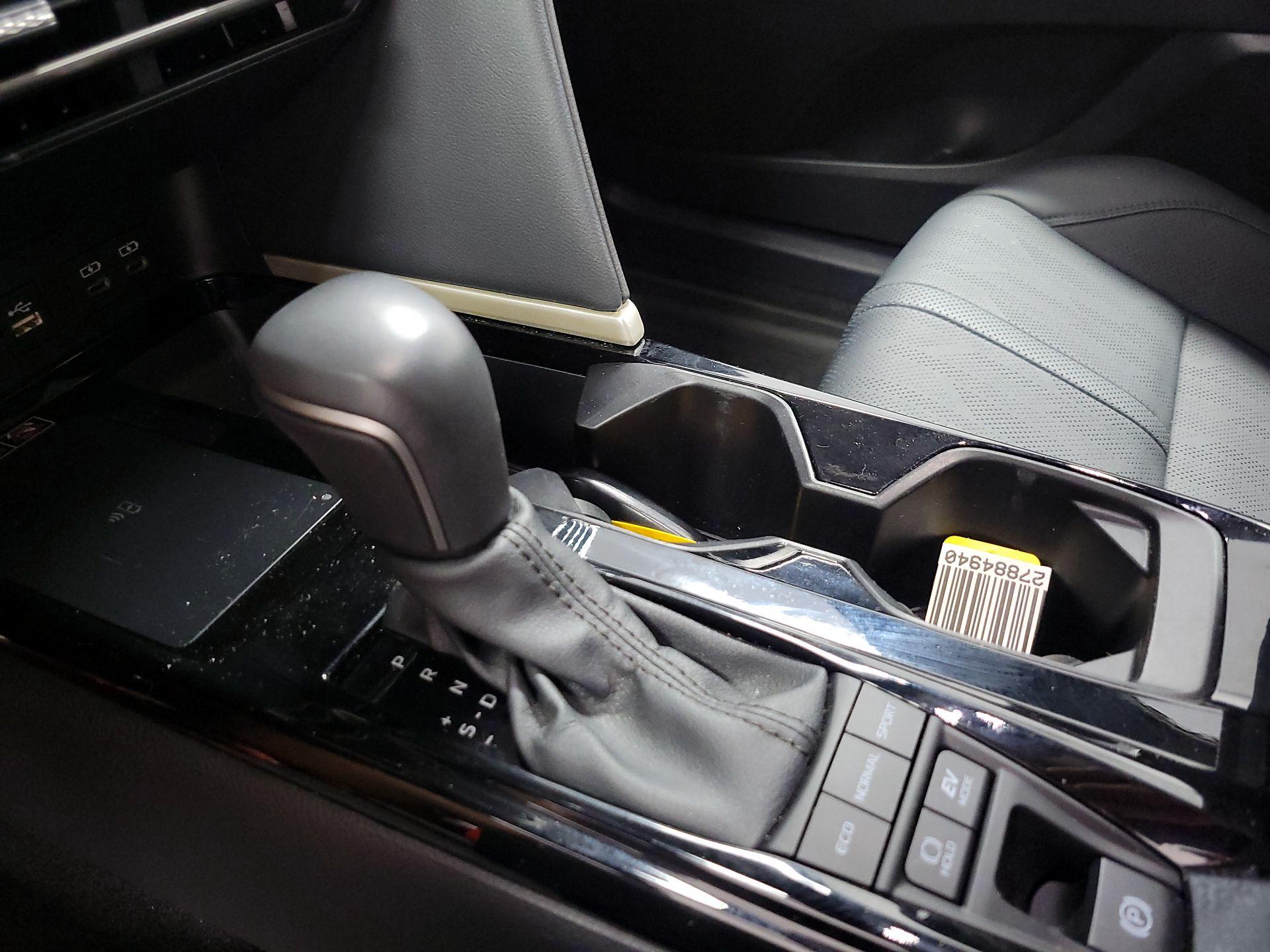 Thumbnail: 2025 Toyota Camry - 17