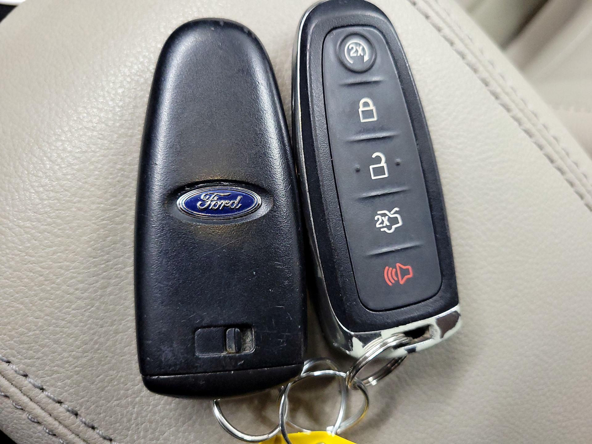 Thumbnail: 2016 Ford Escape - 19