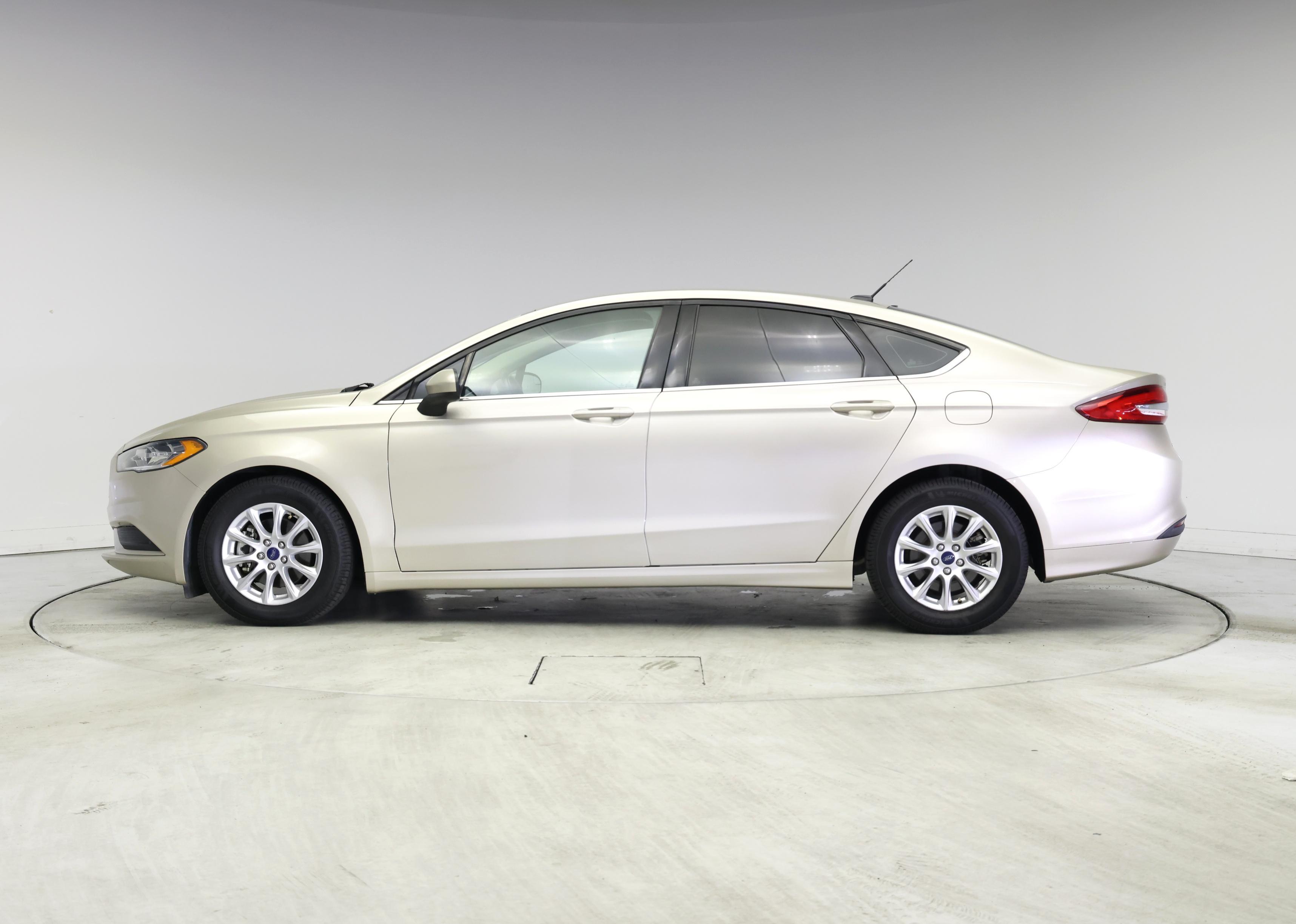 Thumbnail: 2018 Ford Fusion - 3